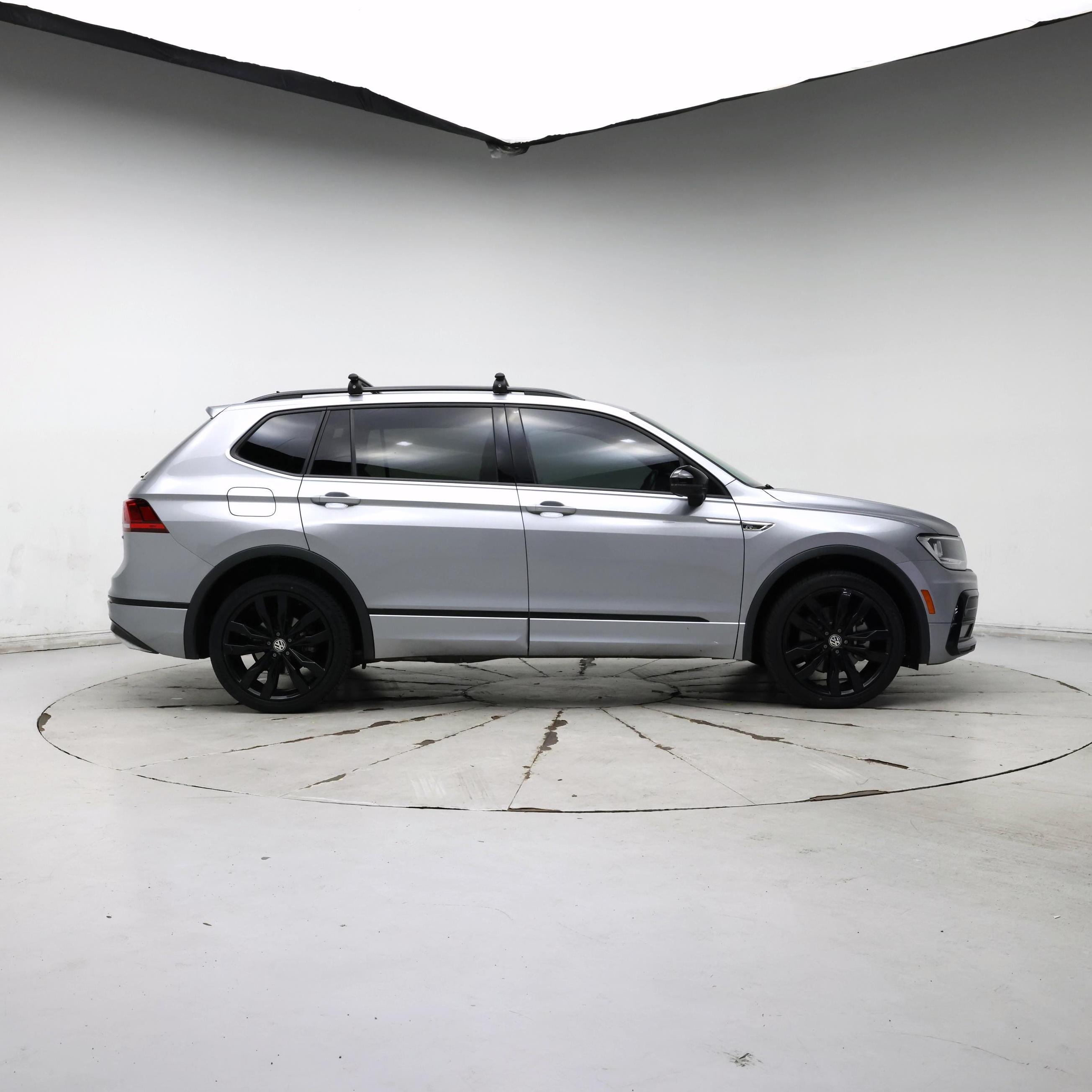 Thumbnail: 2021 Volkswagen Tiguan - 7