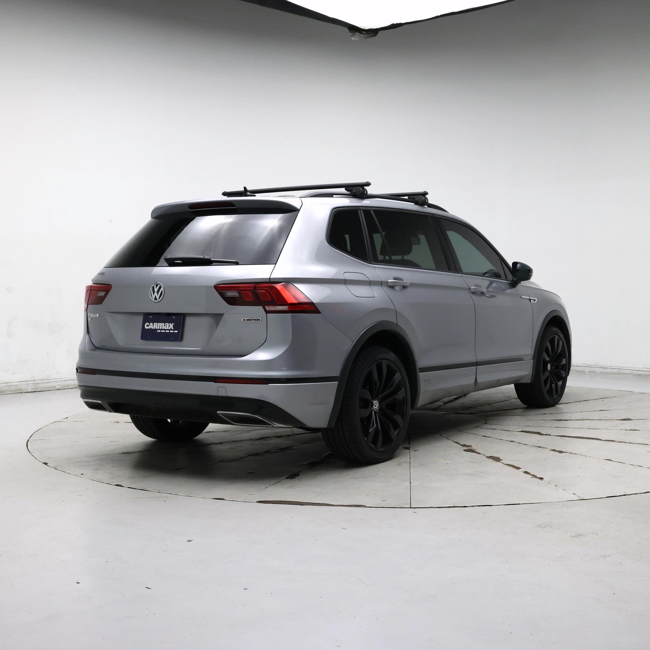 Thumbnail: 2021 Volkswagen Tiguan - 8