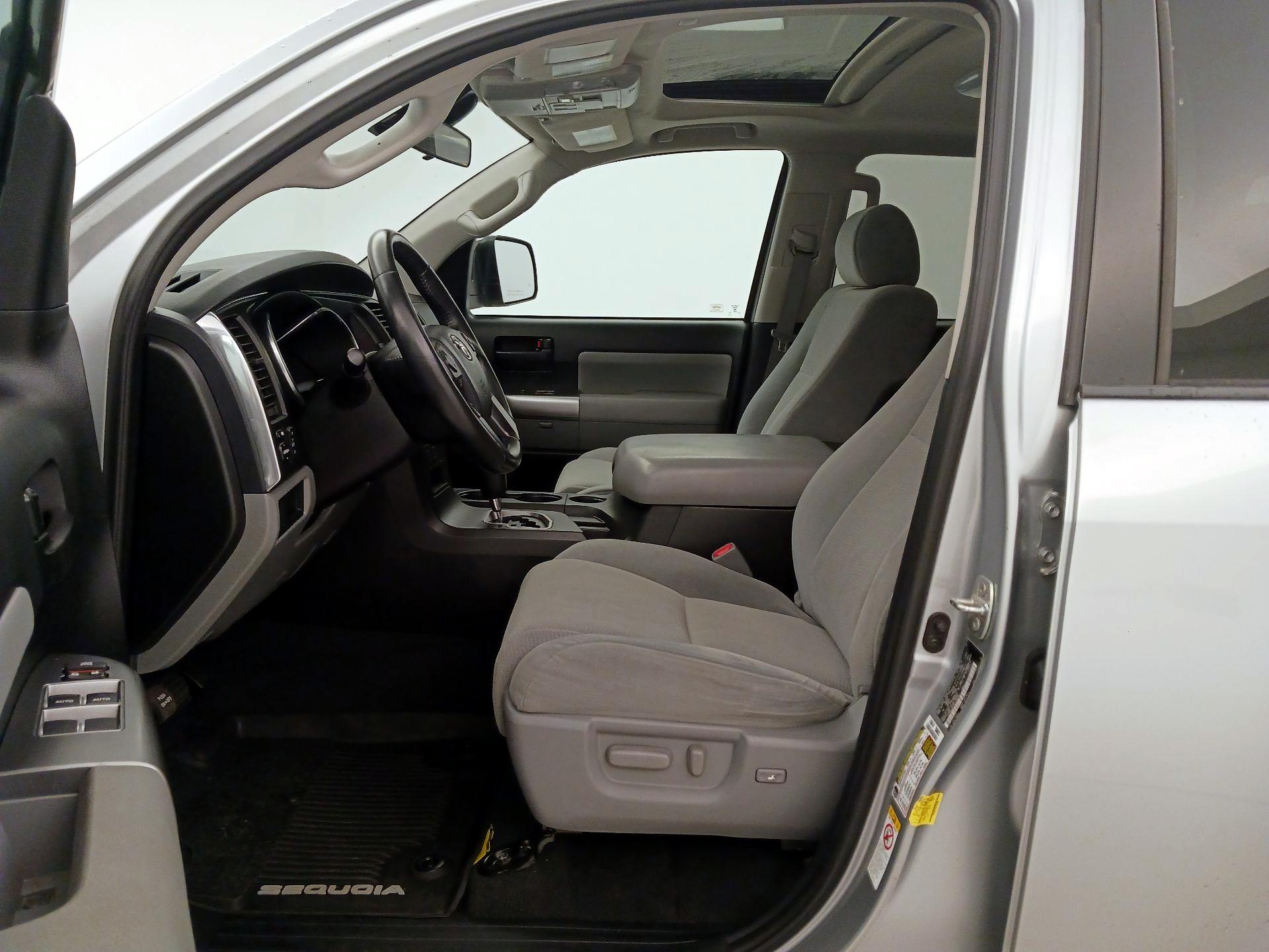 Thumbnail: 2020 Toyota Sequoia - 11
