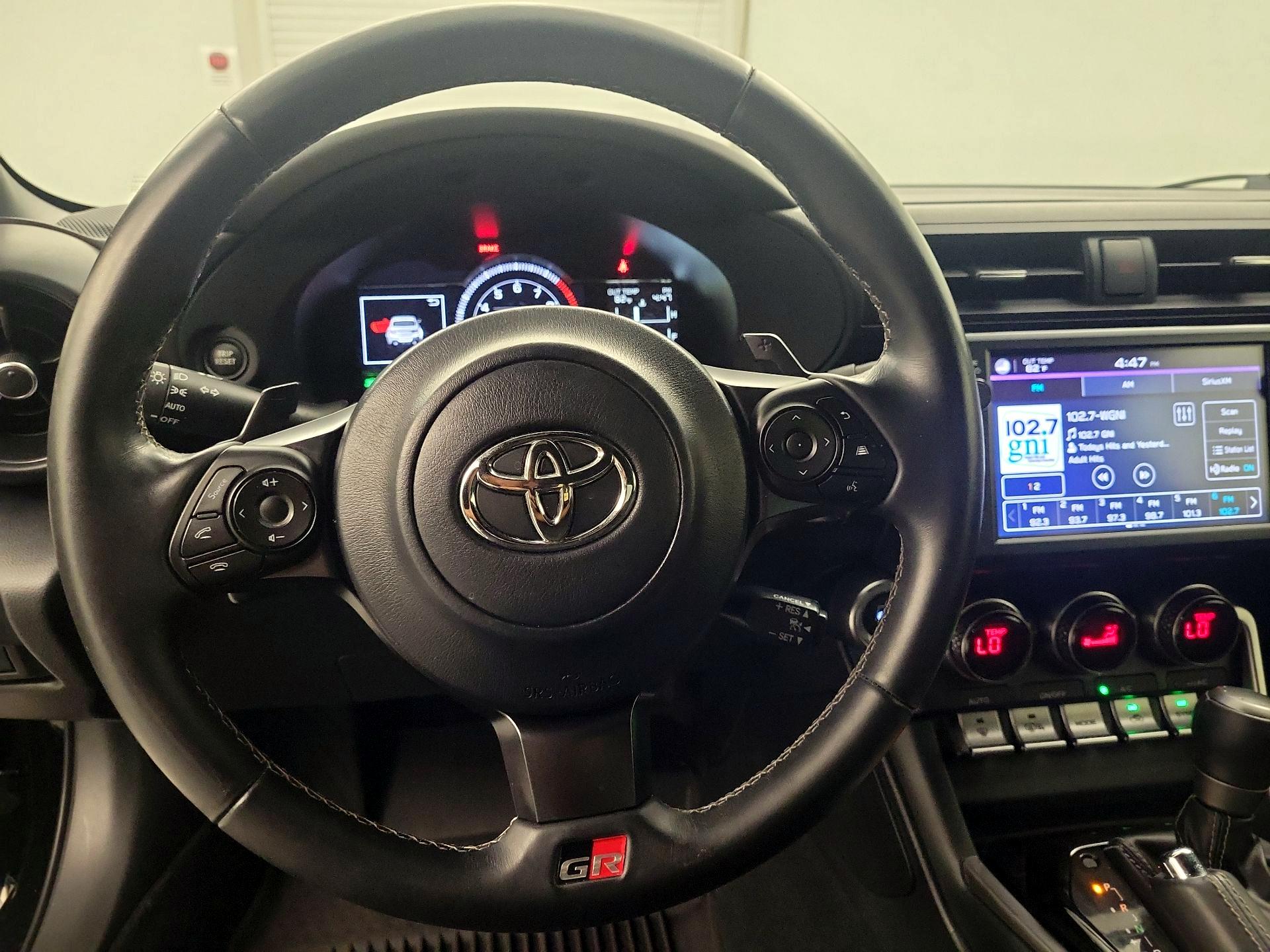 Thumbnail: 2024 Toyota GR86 - 10