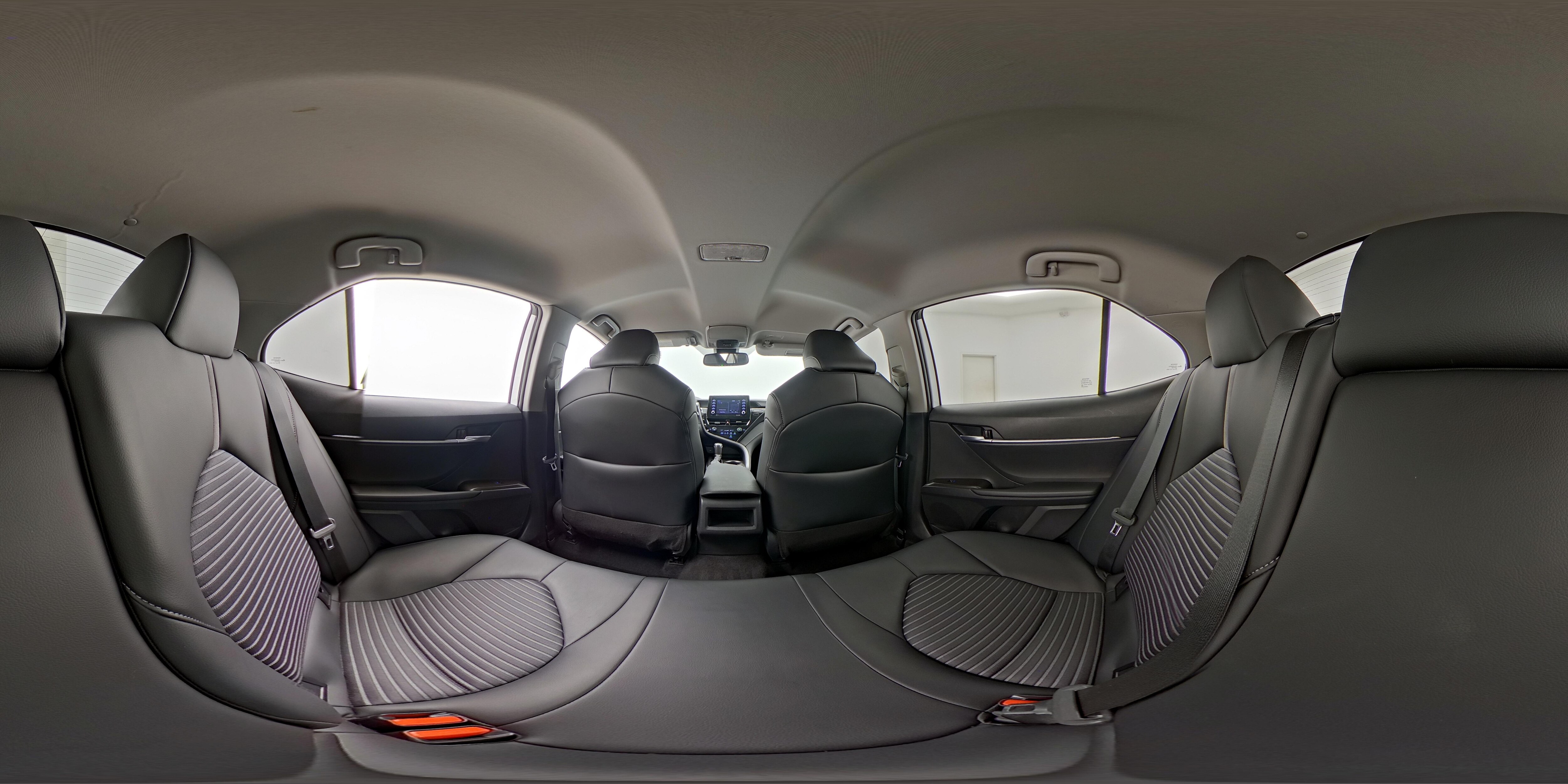 2024 Toyota Camry SE - Photo 25