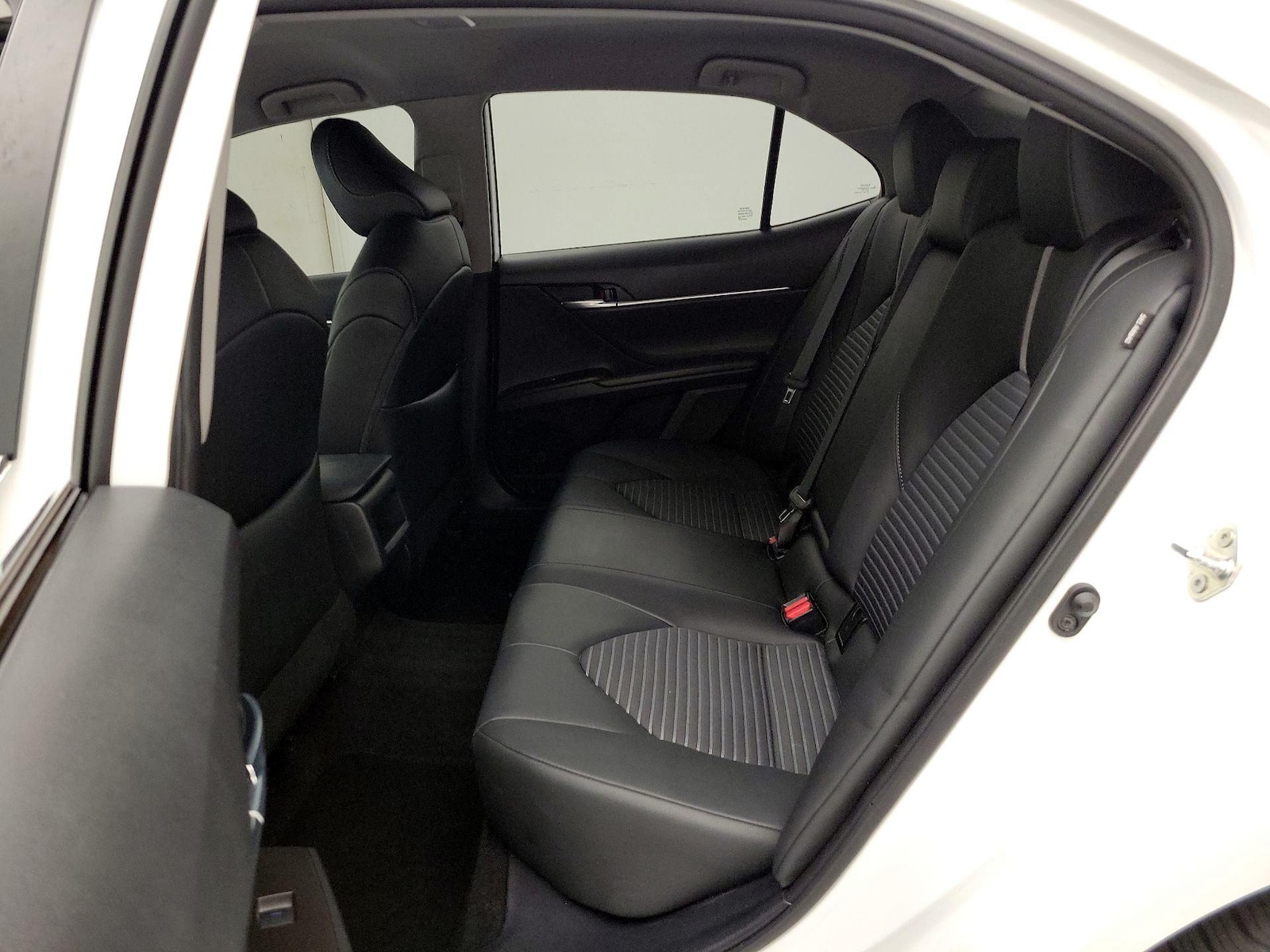 2024 Toyota Camry SE - Photo 20