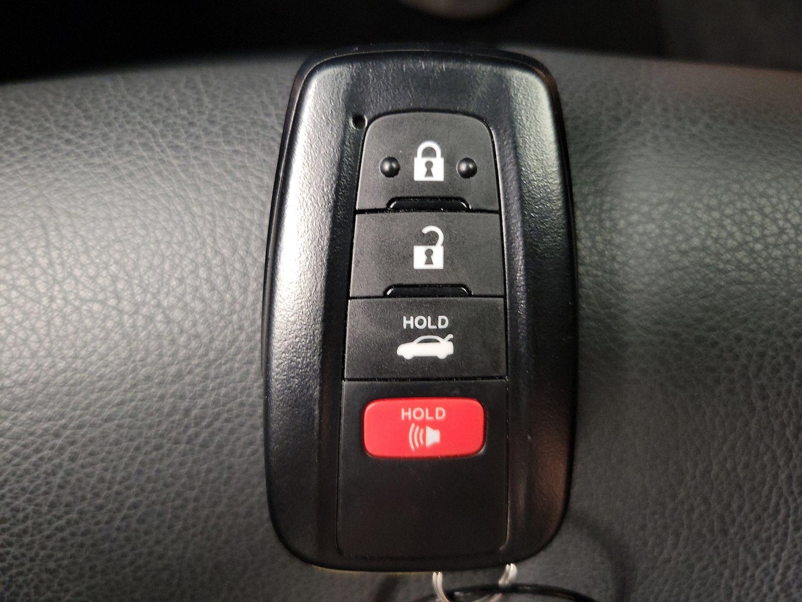 2024 Toyota Camry SE - Photo 23