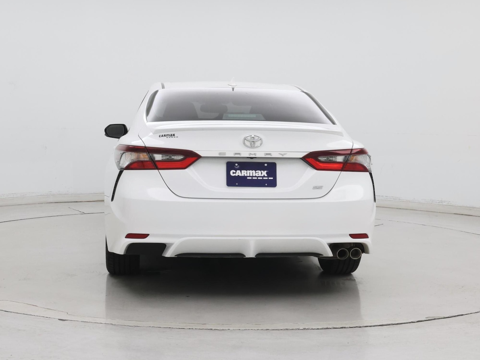 2024 Toyota Camry SE - Photo 7
