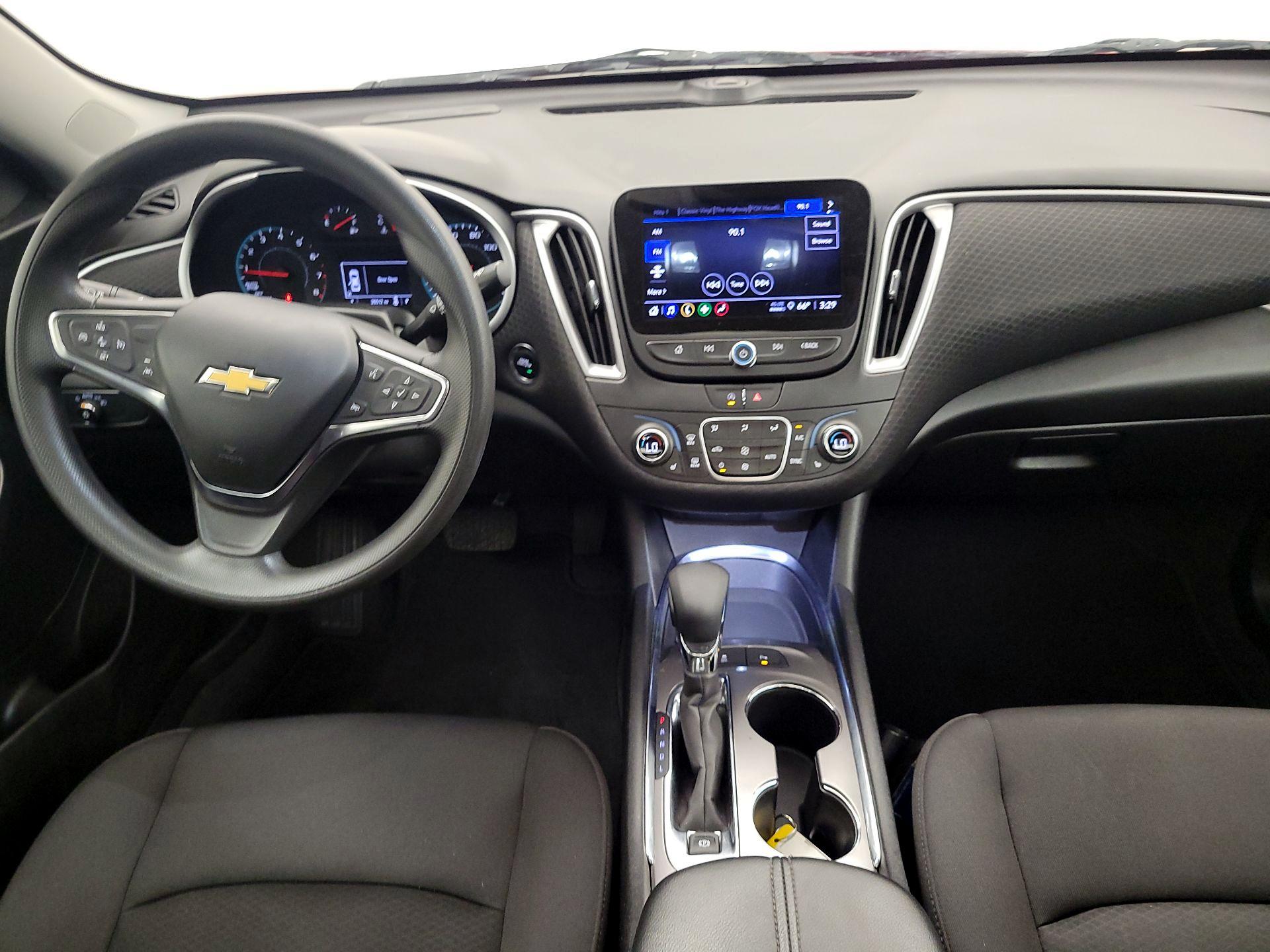 Thumbnail: 2024 Chevrolet Malibu - 9