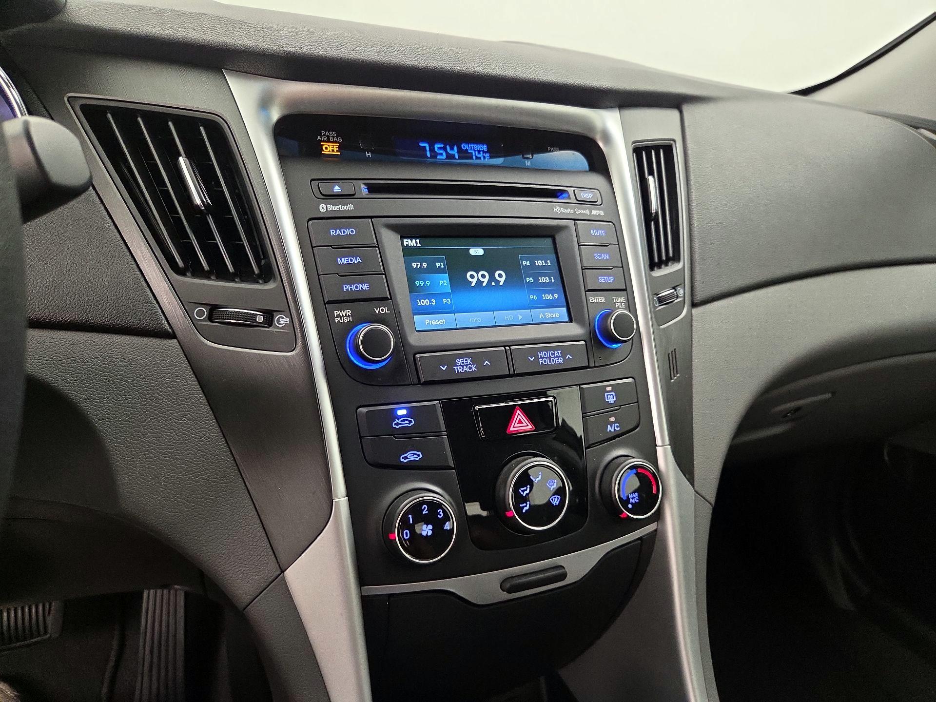 Thumbnail: 2014 Hyundai Sonata - 15