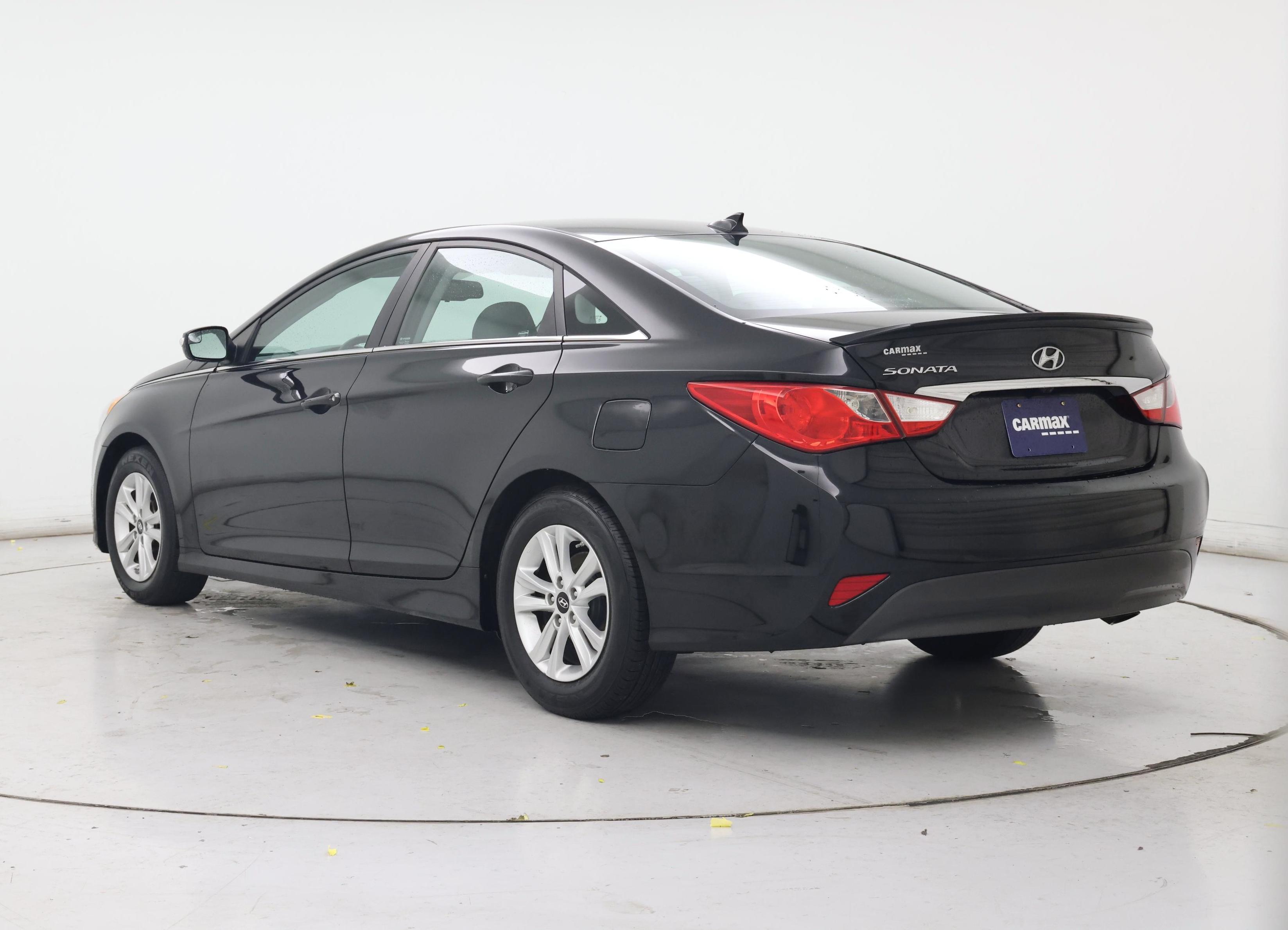 Thumbnail: 2014 Hyundai Sonata - 2
