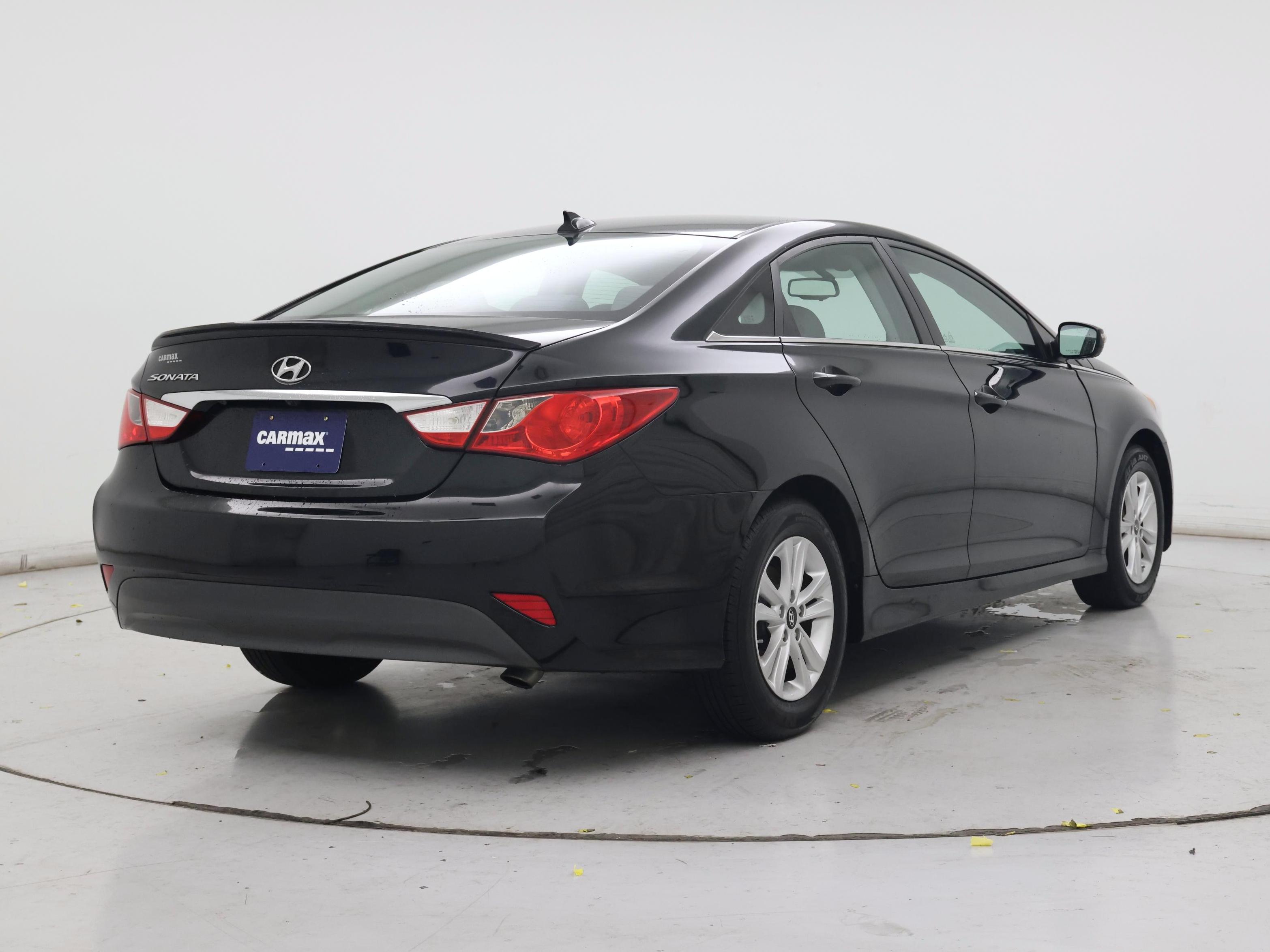 Thumbnail: 2014 Hyundai Sonata - 8