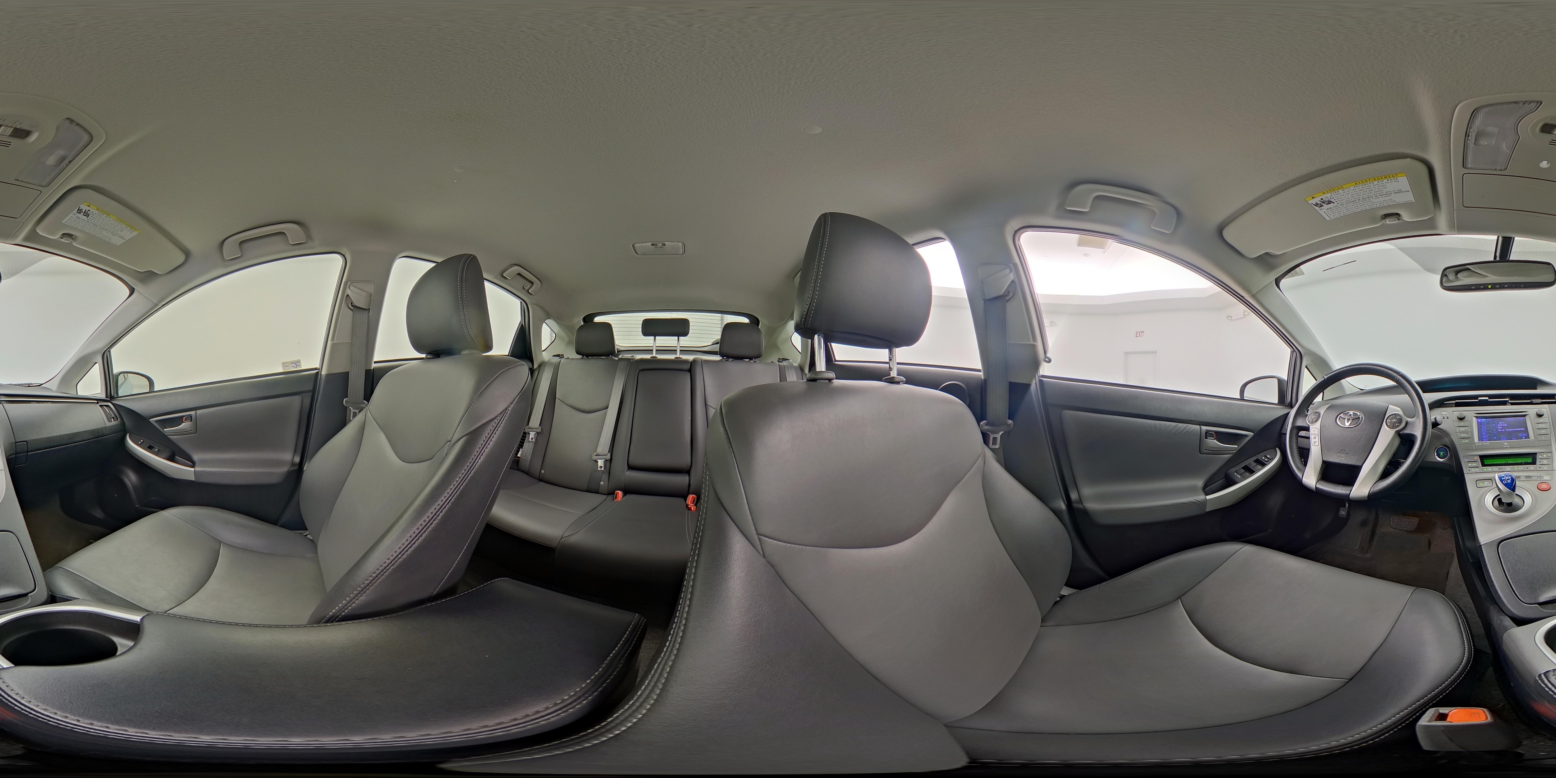 2014 Toyota Prius Four - Photo 24