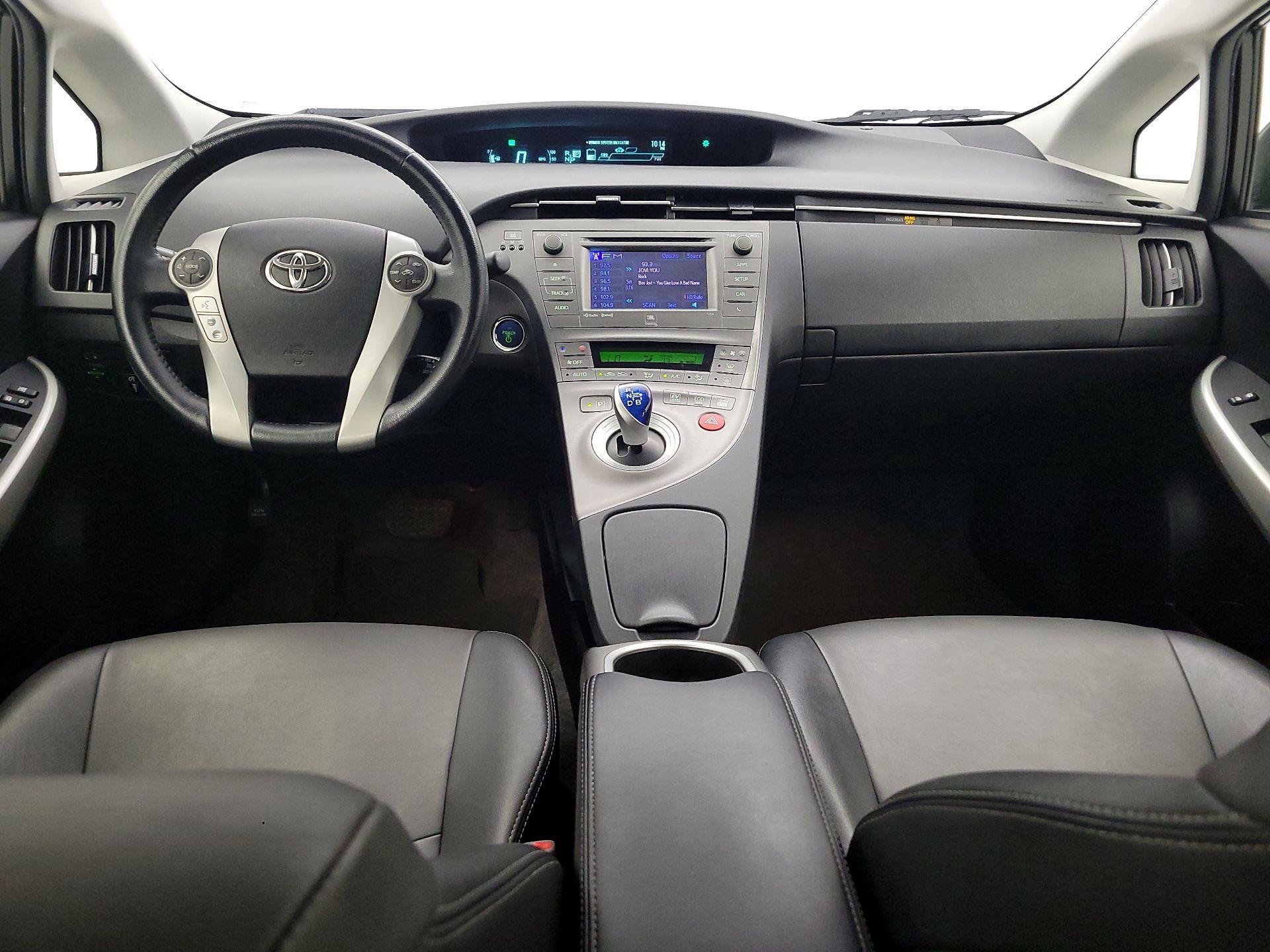 Thumbnail: 2014 Toyota Prius - 9