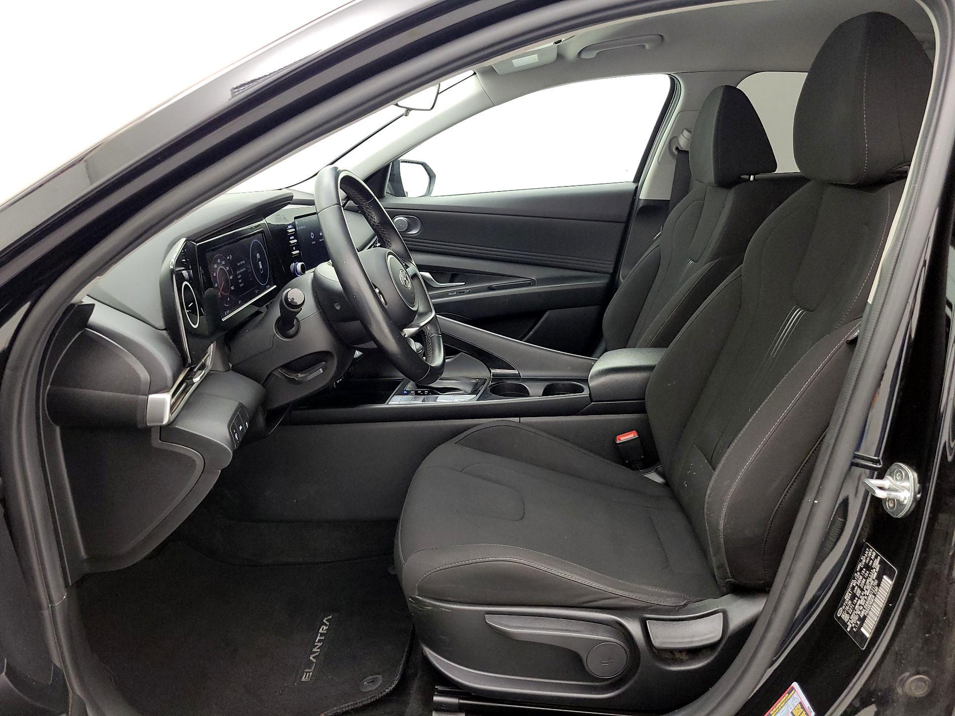 Thumbnail: 2021 Hyundai Elantra - 11
