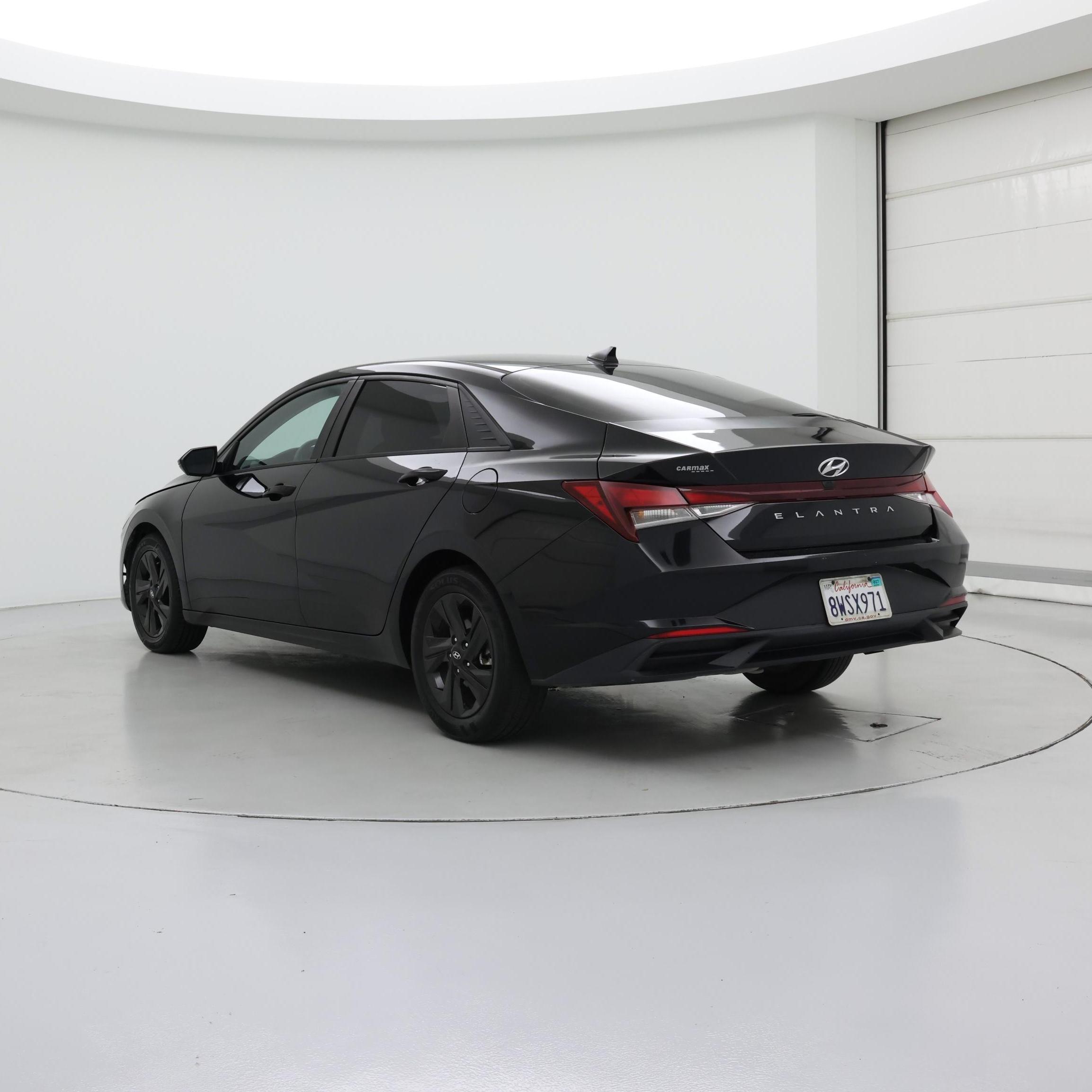 Thumbnail: 2021 Hyundai Elantra - 2