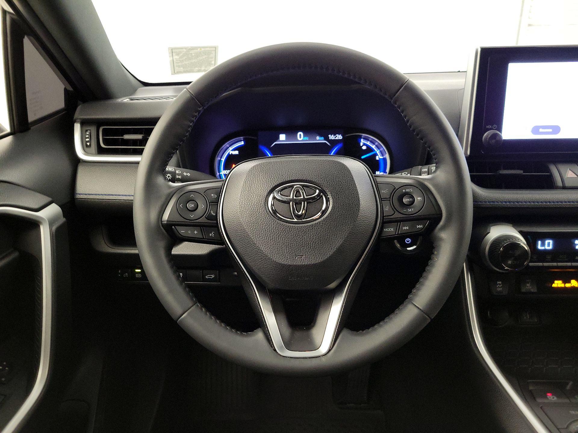 Thumbnail: 2024 Toyota RAV4 - 10