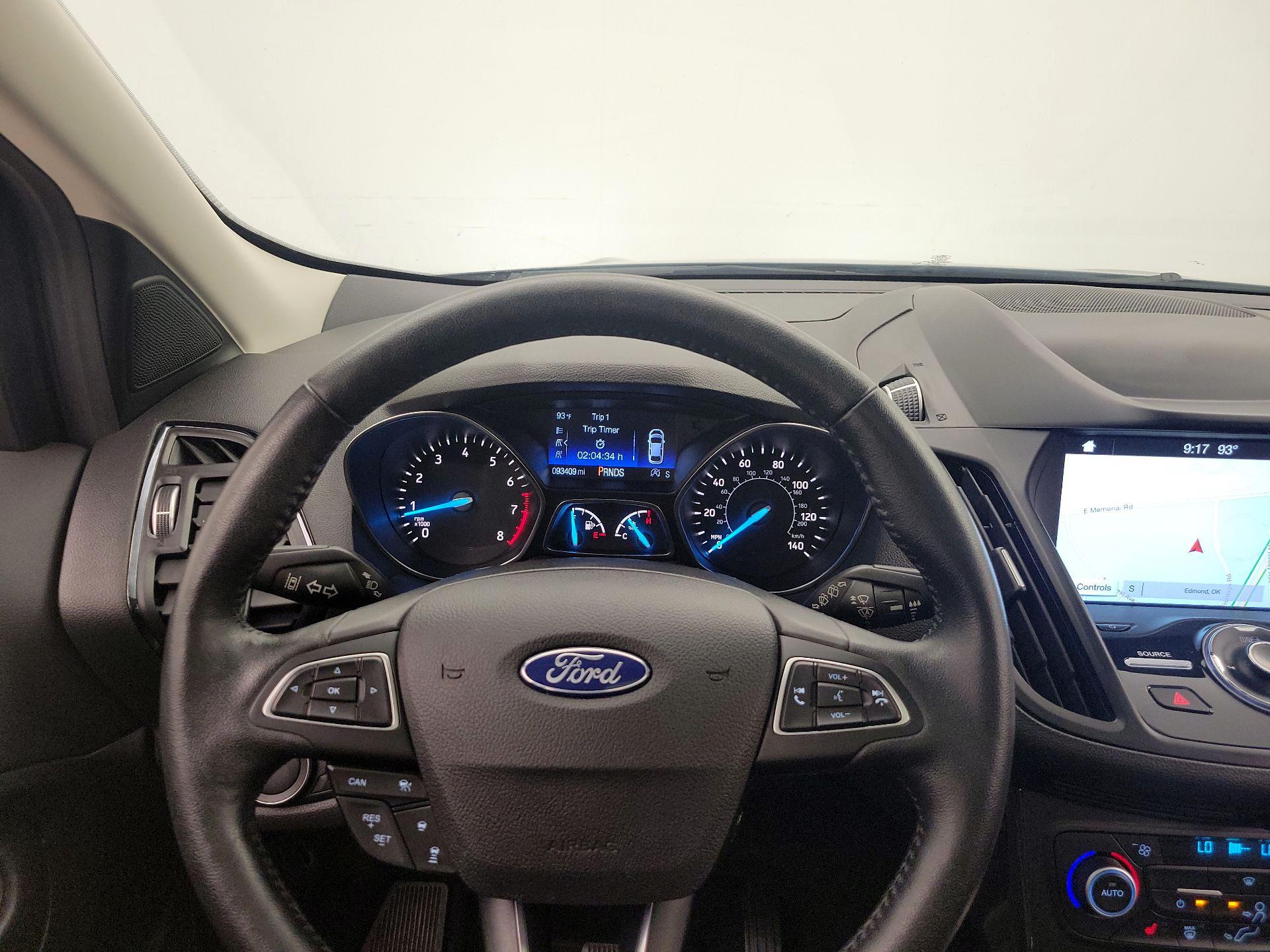 Thumbnail: 2019 Ford Escape - 10