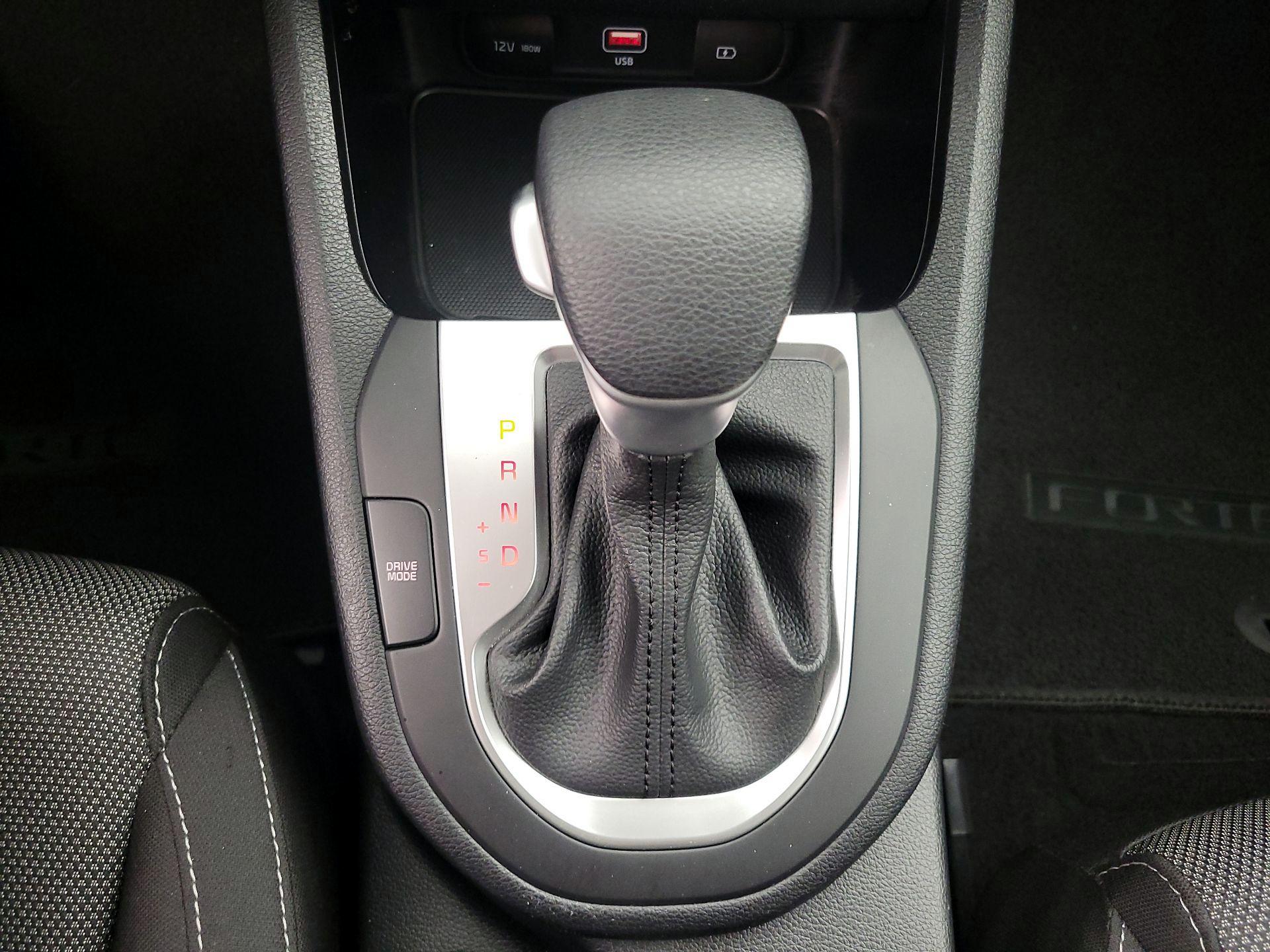 Thumbnail: 2024 Kia Forte - 17