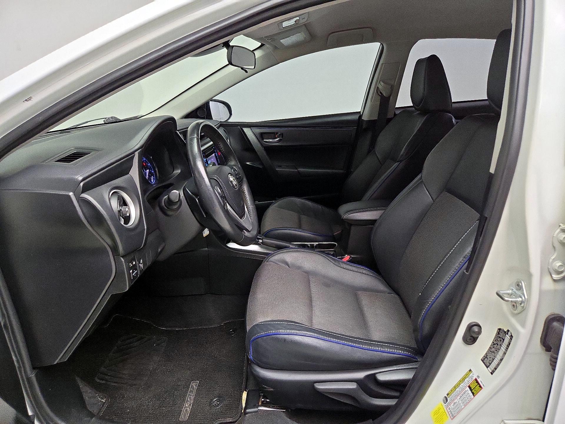 Thumbnail: 2018 Toyota Corolla - 11