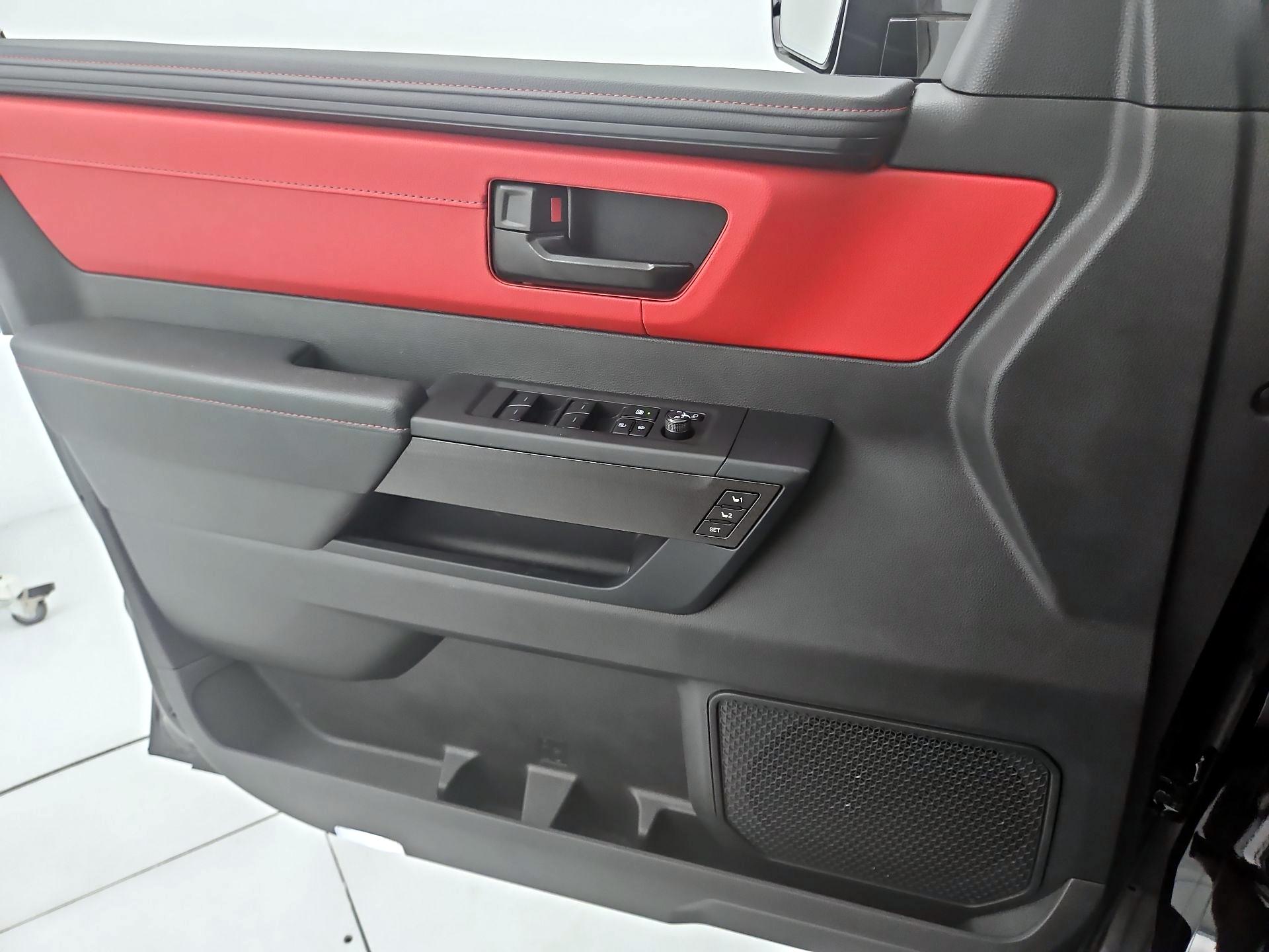Thumbnail: 2025 Toyota Tundra - 12
