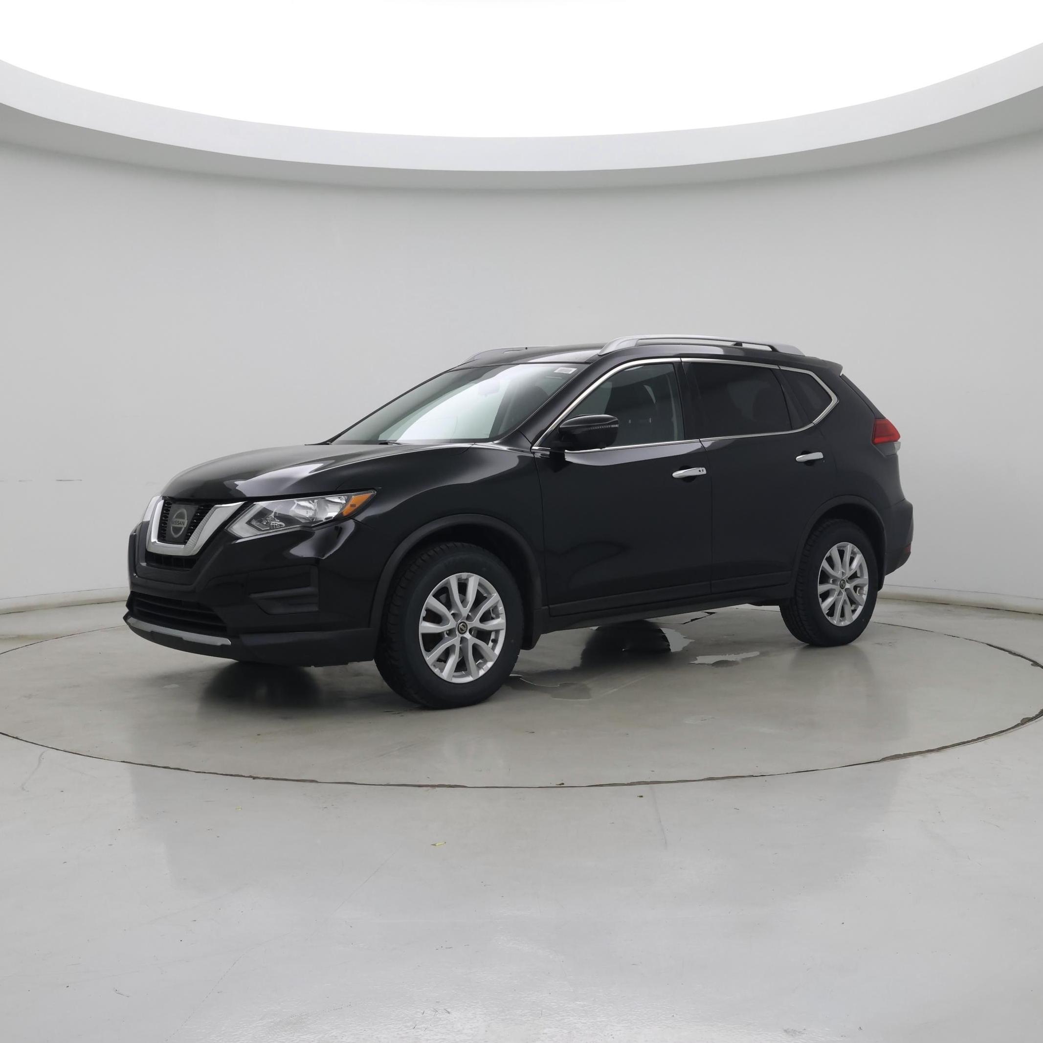 Thumbnail: 2017 Nissan Rogue - 4