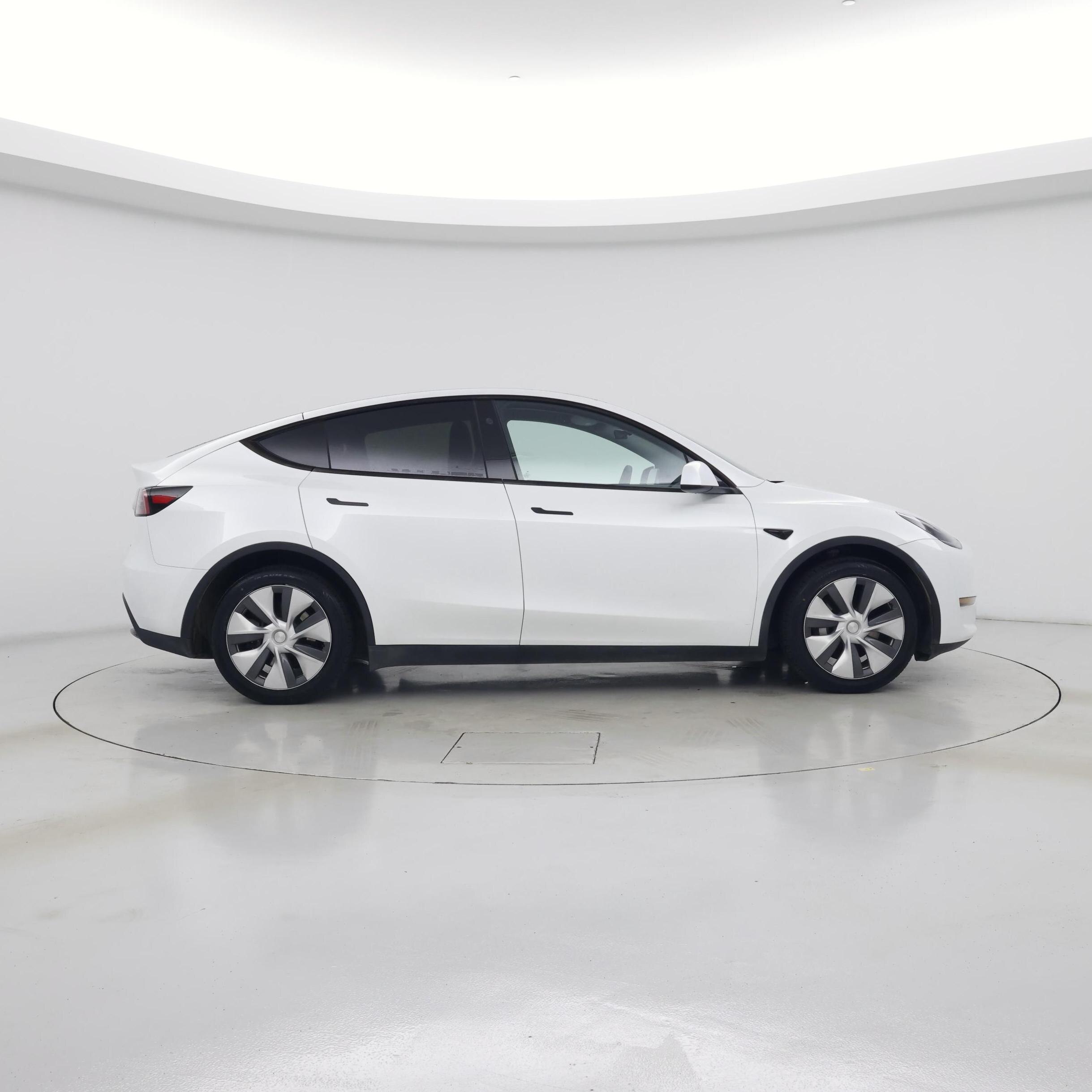 Thumbnail: 2023 Tesla Model Y - 7