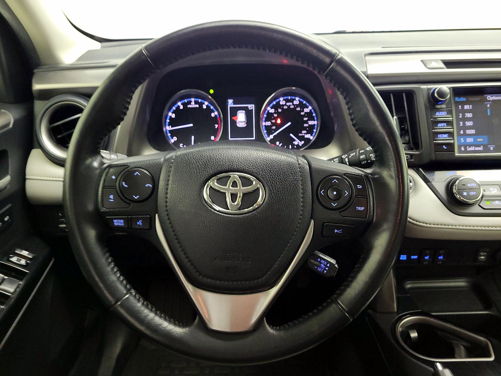 Thumbnail: 2017 Toyota RAV4 - 10