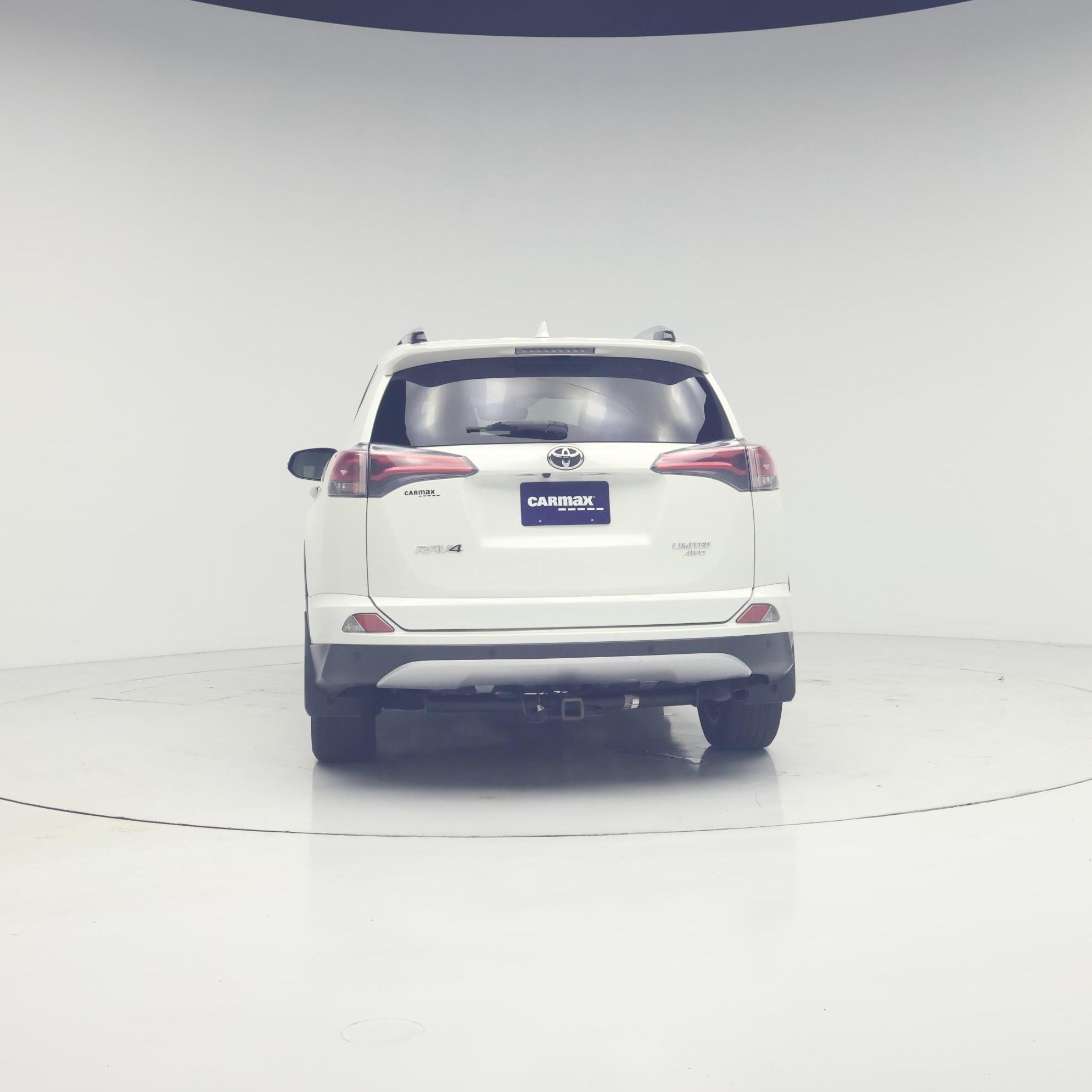 Thumbnail: 2017 Toyota RAV4 - 6