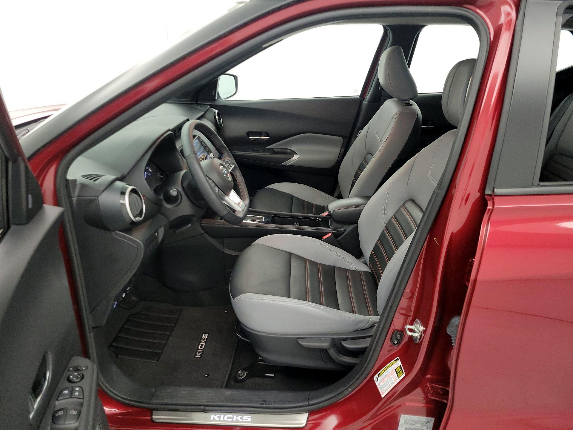 Thumbnail: 2021 Nissan Kicks - 11