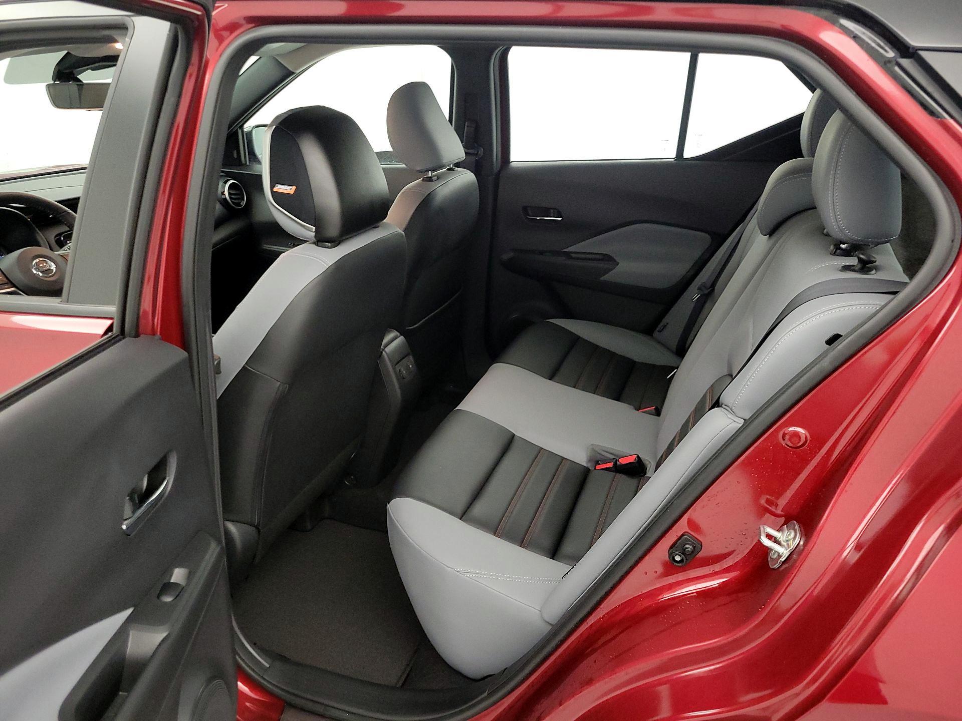 Thumbnail: 2021 Nissan Kicks - 18