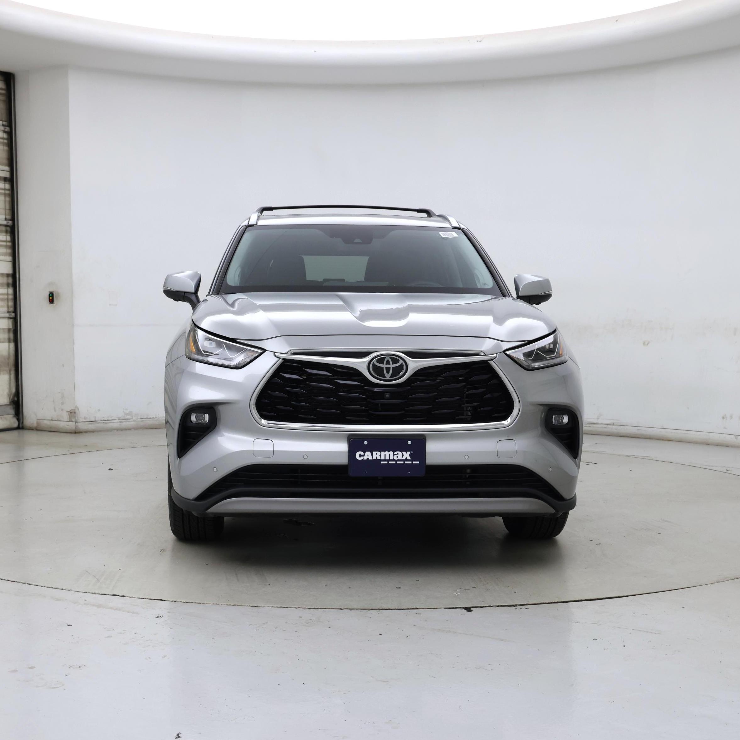 Thumbnail: 2023 Toyota Highlander - 5