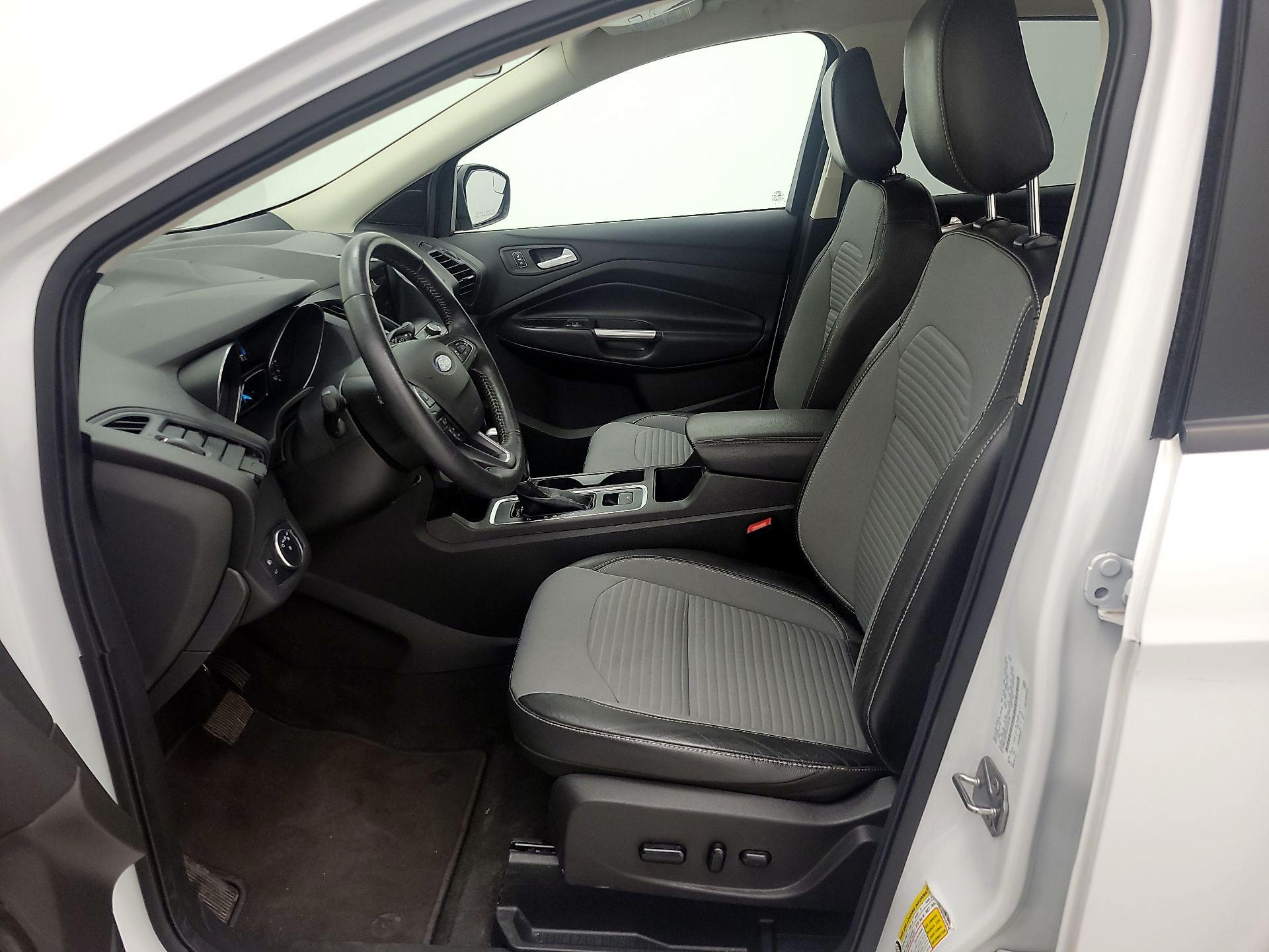 Thumbnail: 2019 Ford Escape - 11
