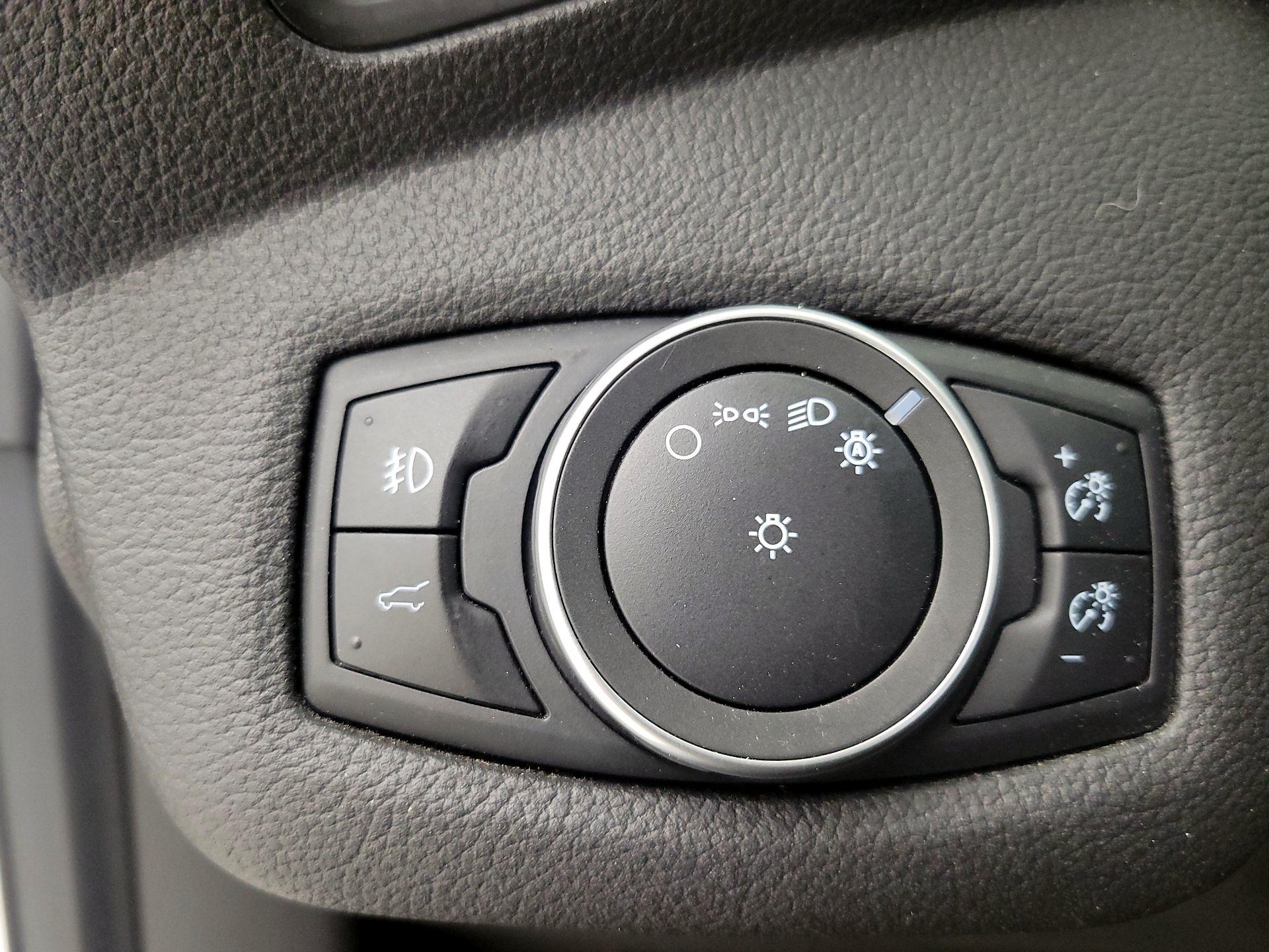 Thumbnail: 2019 Ford Escape - 13