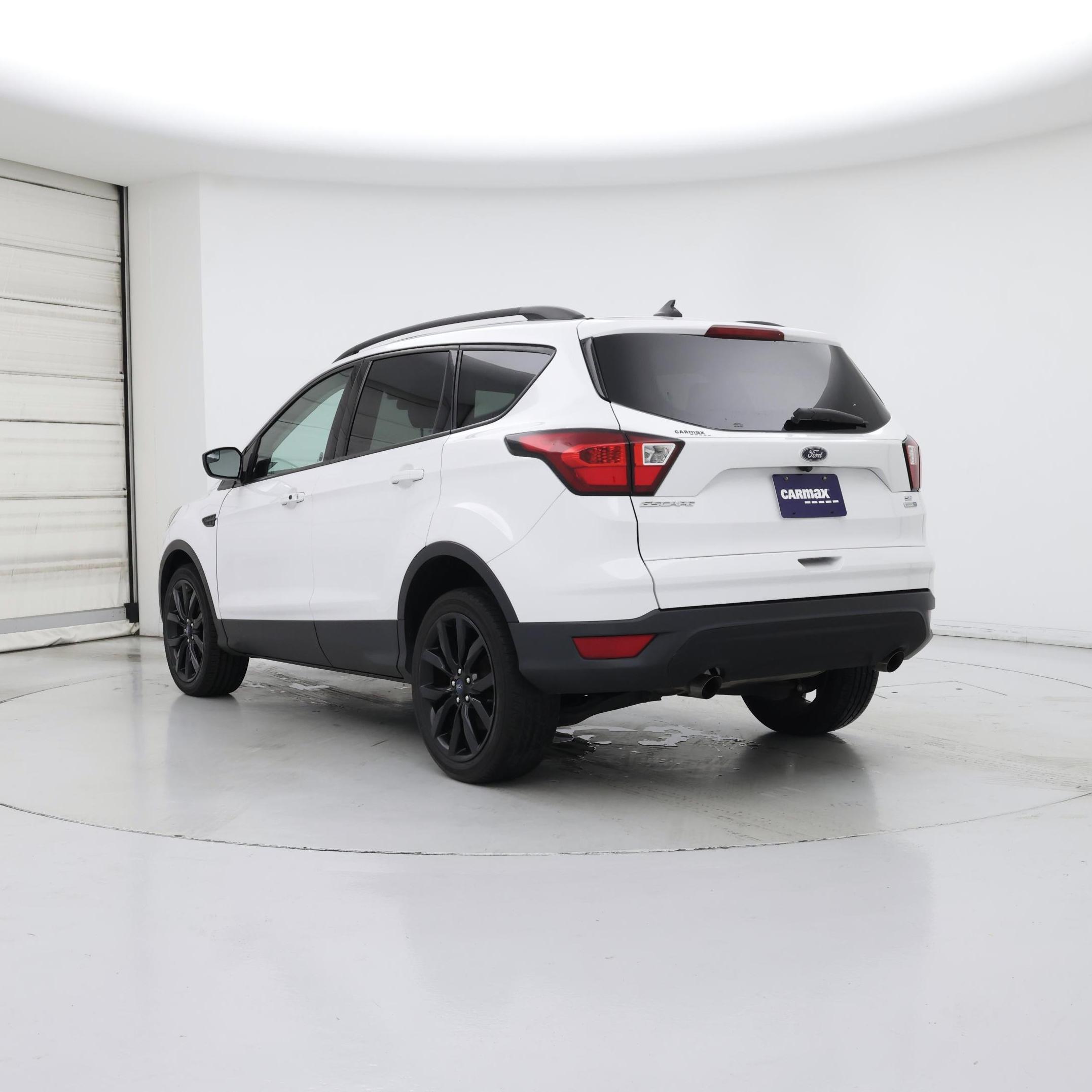 Thumbnail: 2019 Ford Escape - 2