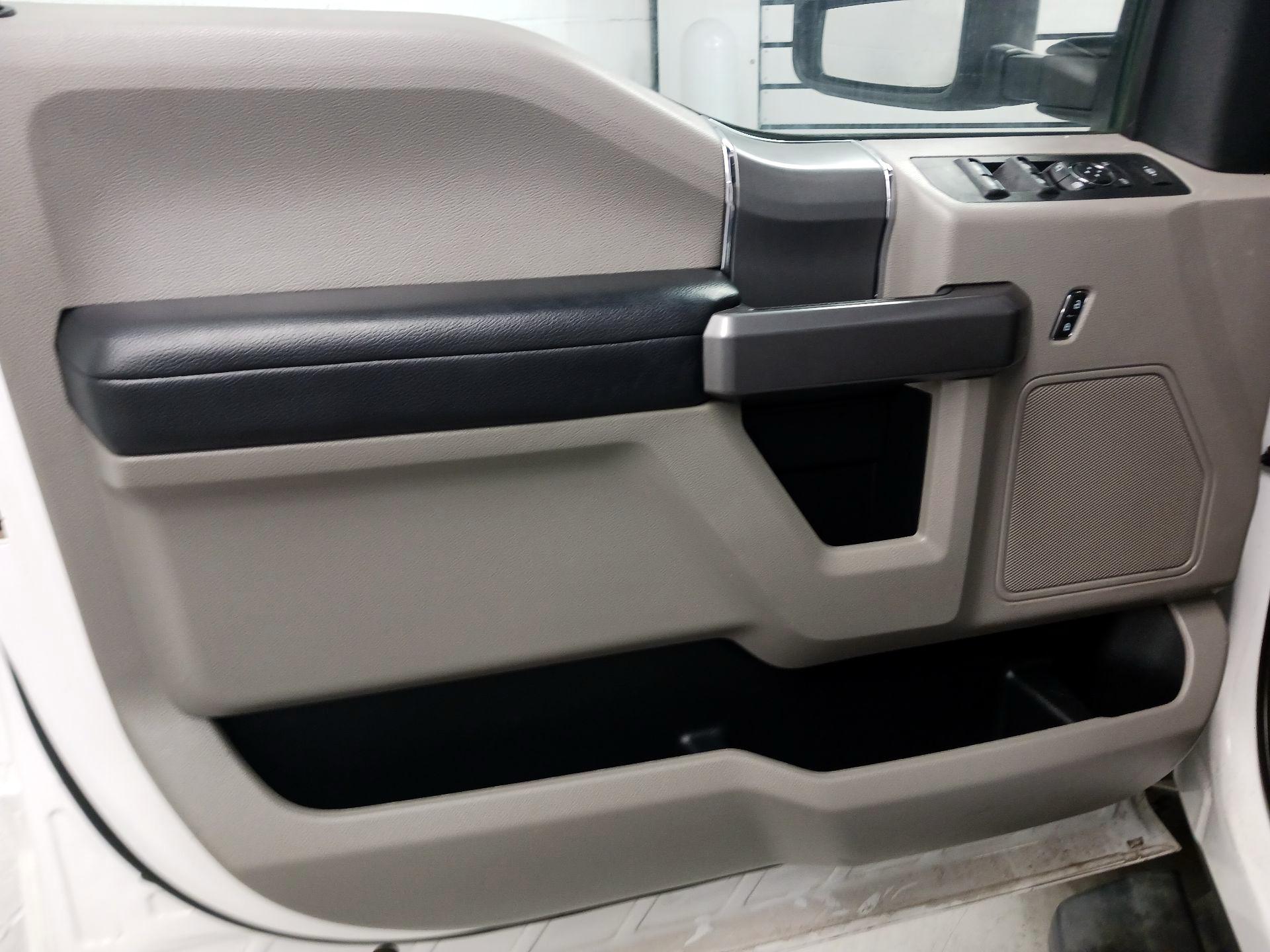 Thumbnail: 2020 Ford F-250 - 10