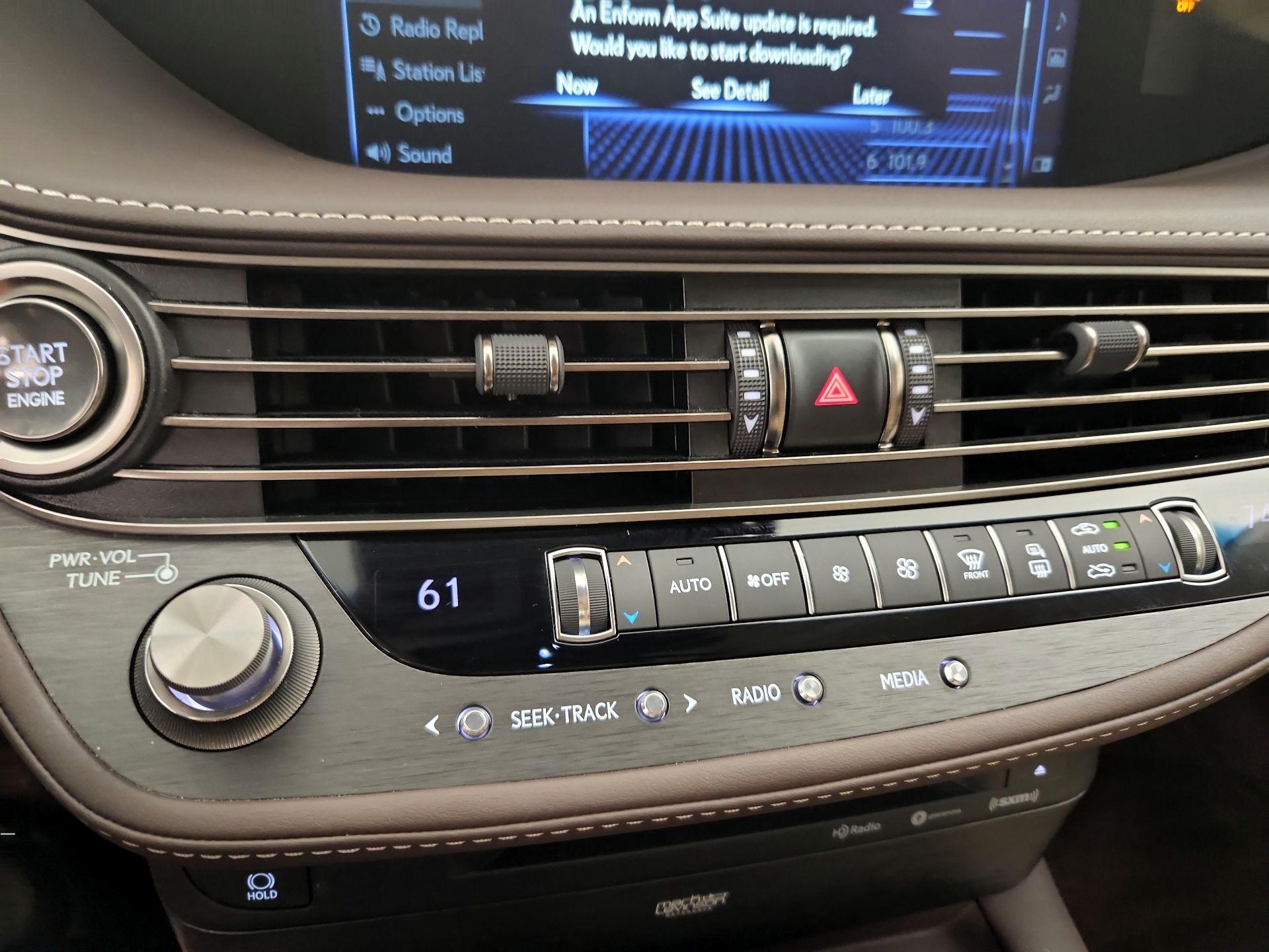 Thumbnail: 2018 Lexus LS - 17