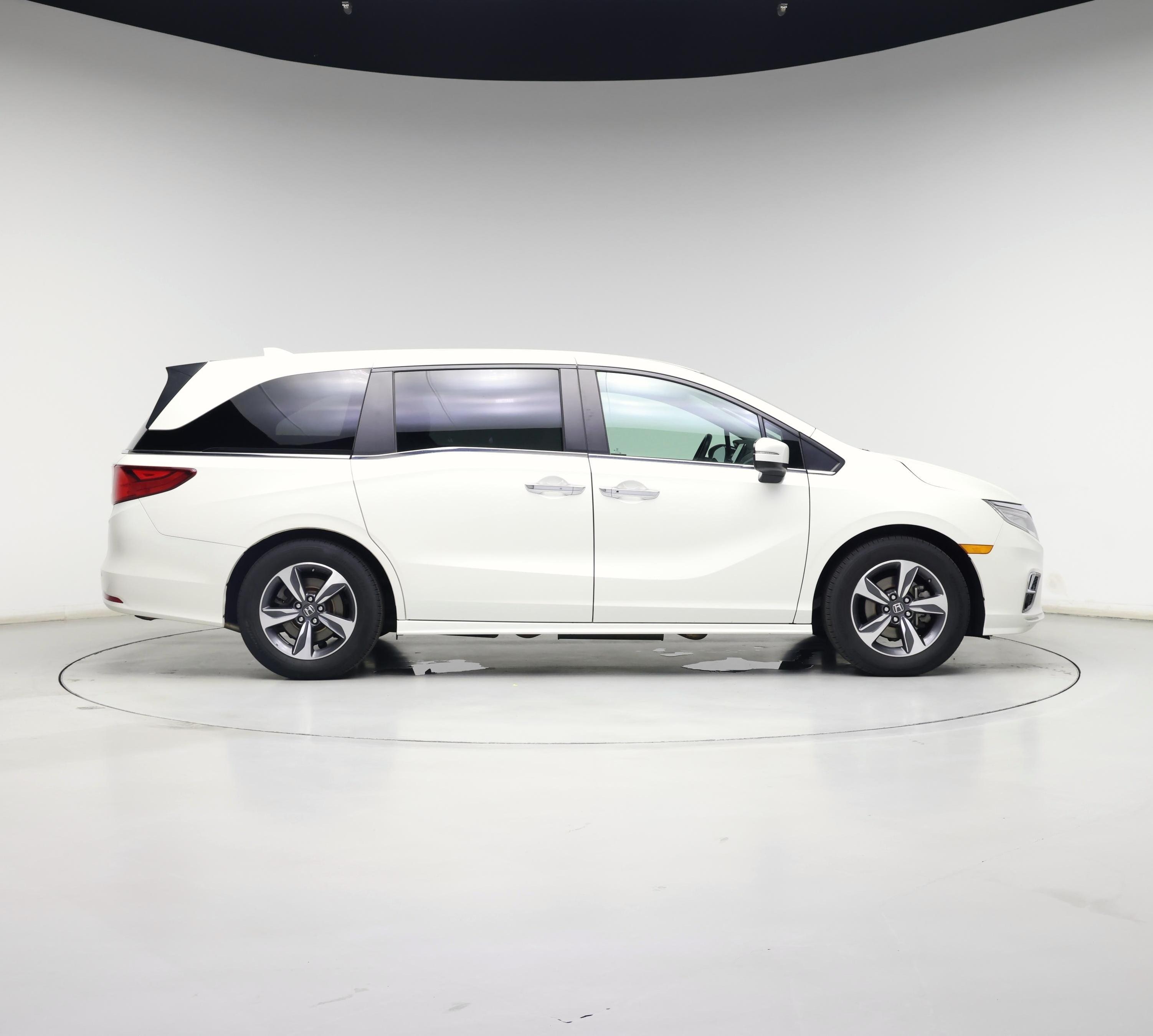 Thumbnail: 2018 Honda Odyssey - 7