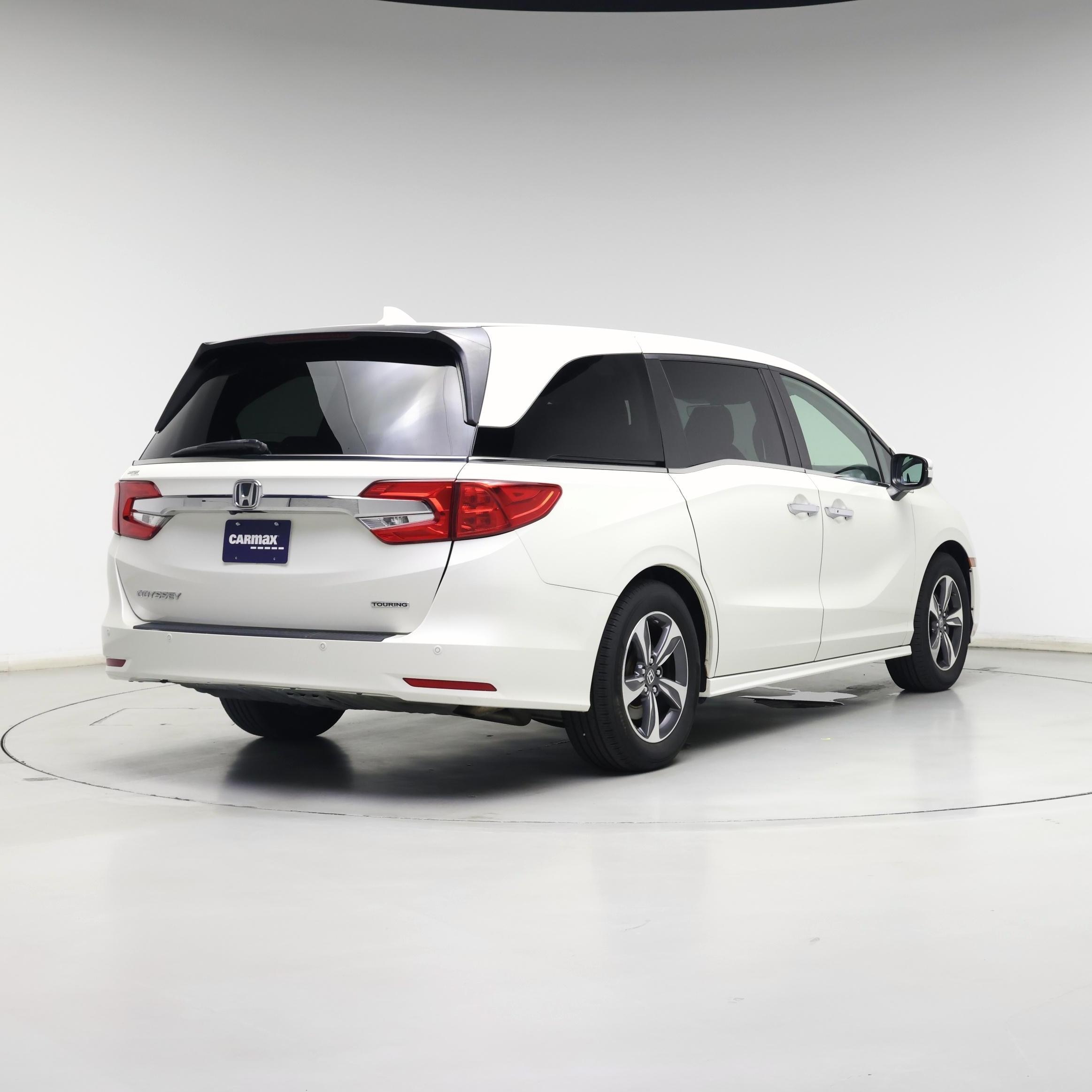 Thumbnail: 2018 Honda Odyssey - 8