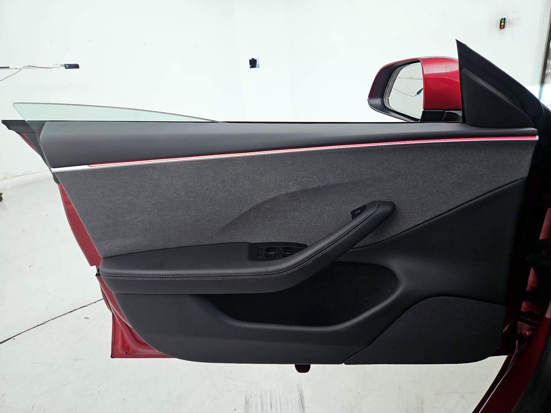 Thumbnail: 2025 Tesla Model 3 - 12