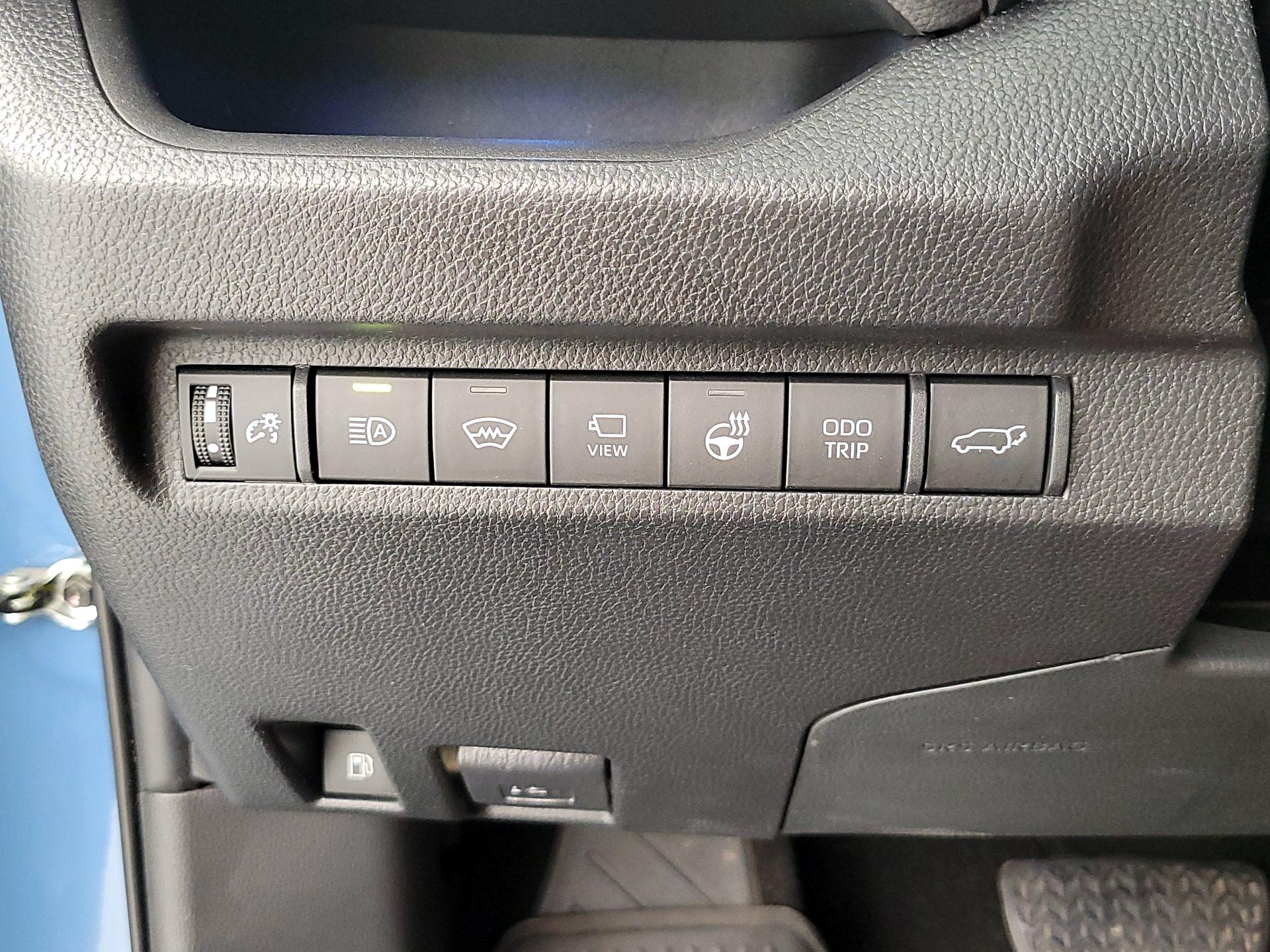 Thumbnail: 2023 Toyota RAV4 - 13