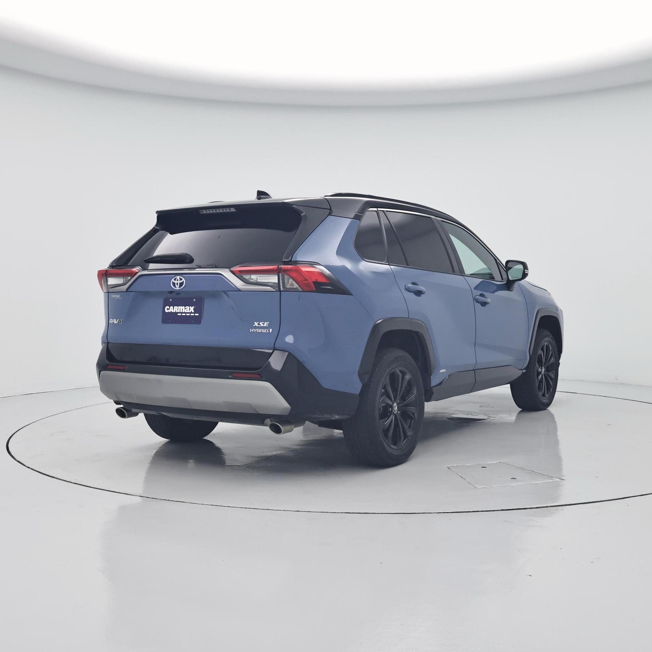 Thumbnail: 2023 Toyota RAV4 - 8