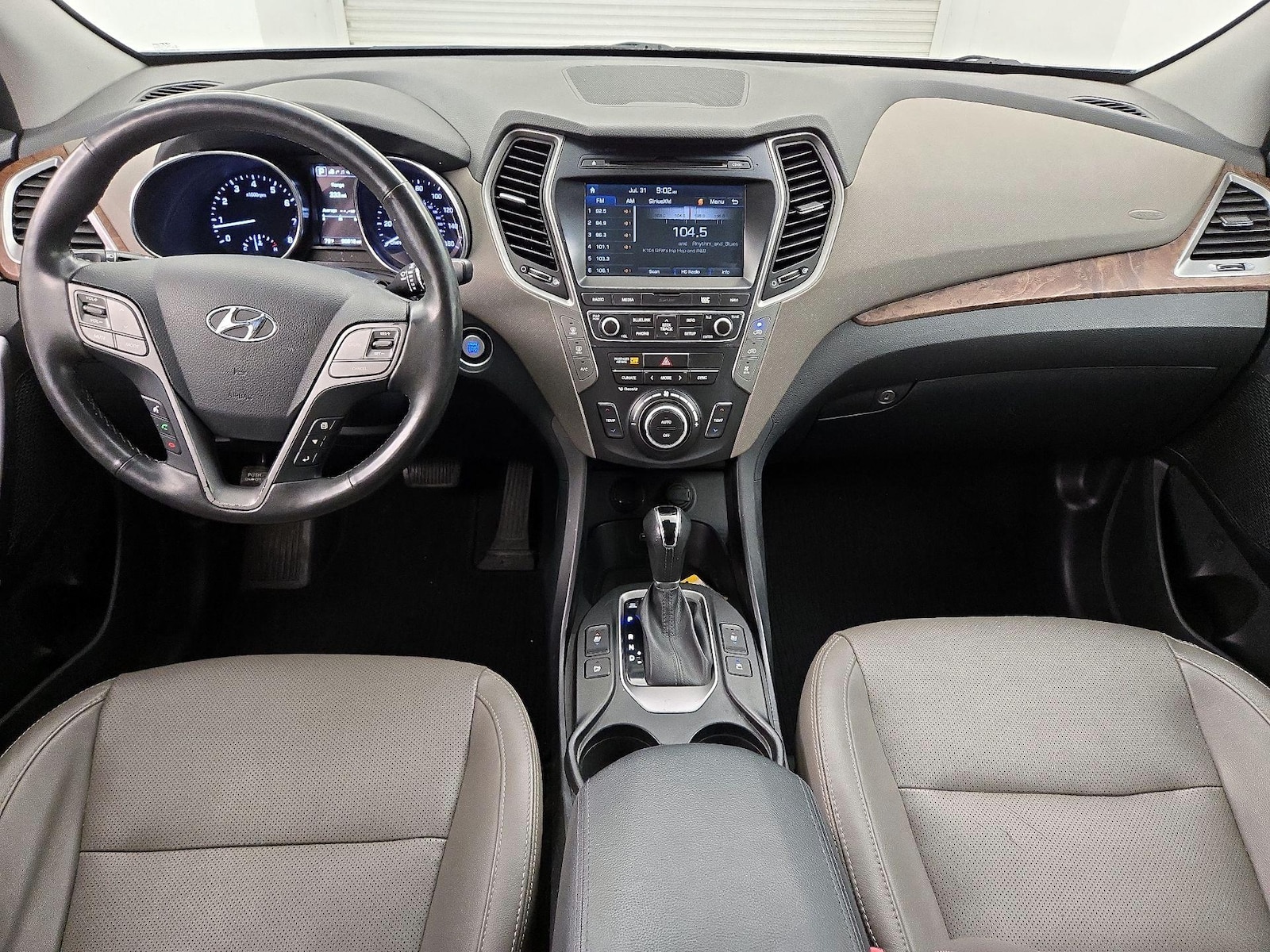 2017 Hyundai Santa Fe SE Ultimate - Photo 10