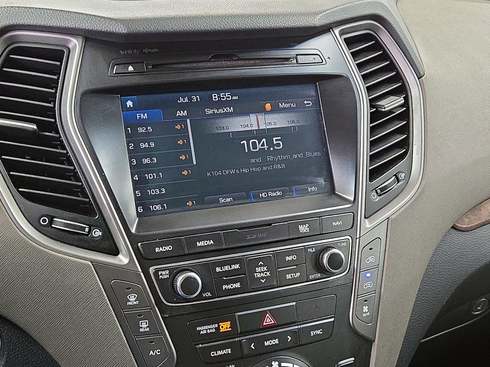 2017 Hyundai Santa Fe SE Ultimate - Photo 17