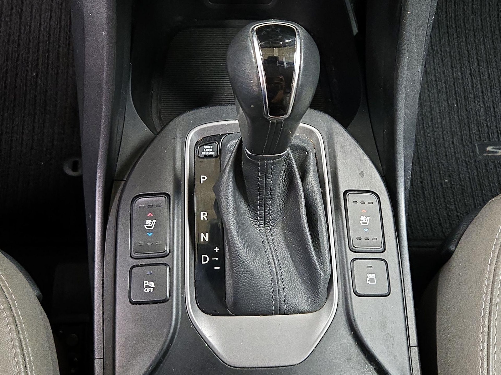 2017 Hyundai Santa Fe SE Ultimate - Photo 19
