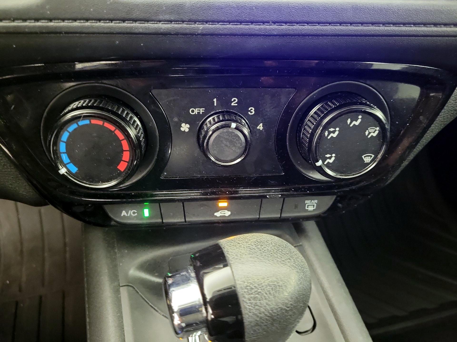 Thumbnail: 2018 Honda HR-V - 16