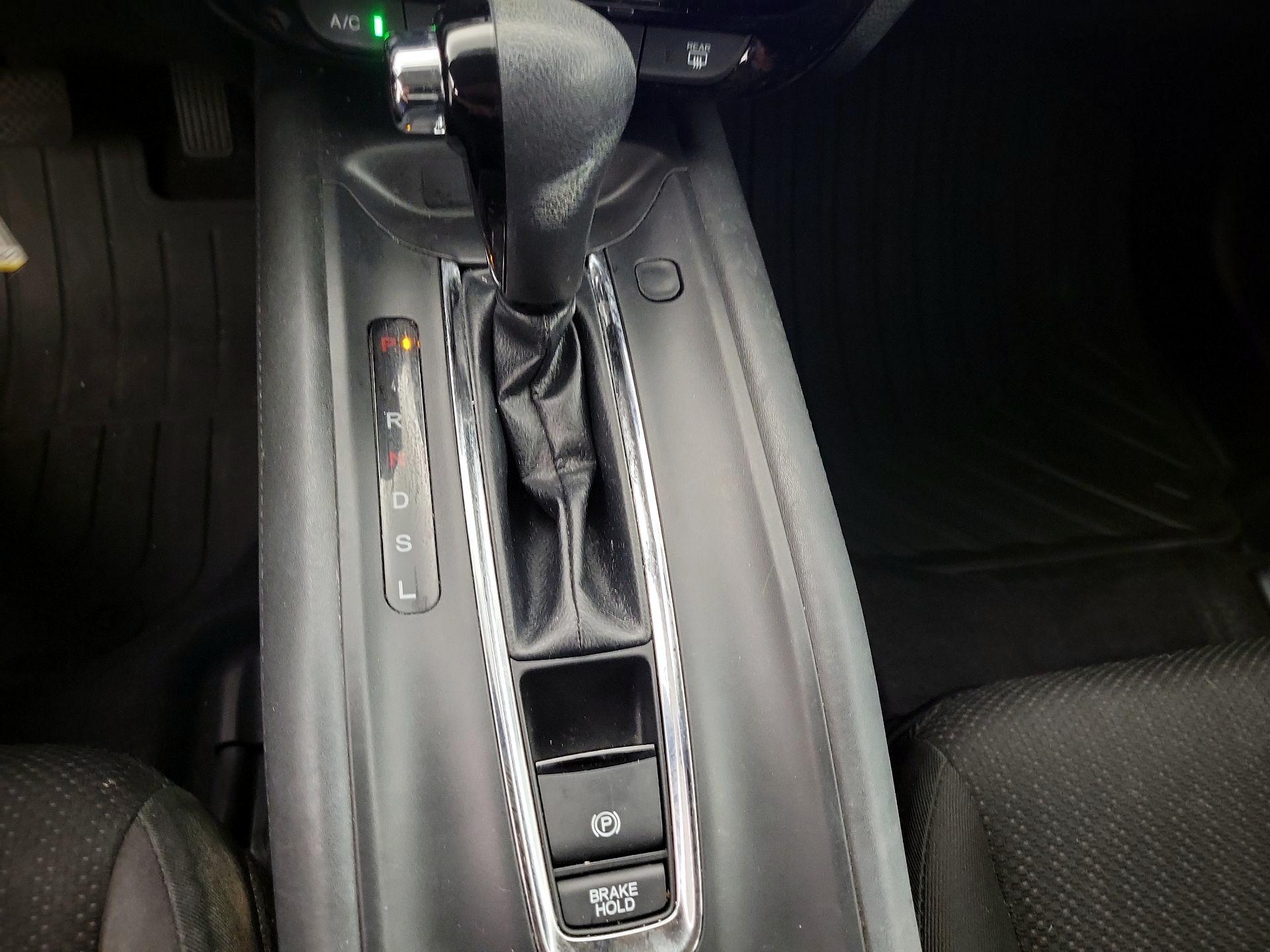 Thumbnail: 2018 Honda HR-V - 17