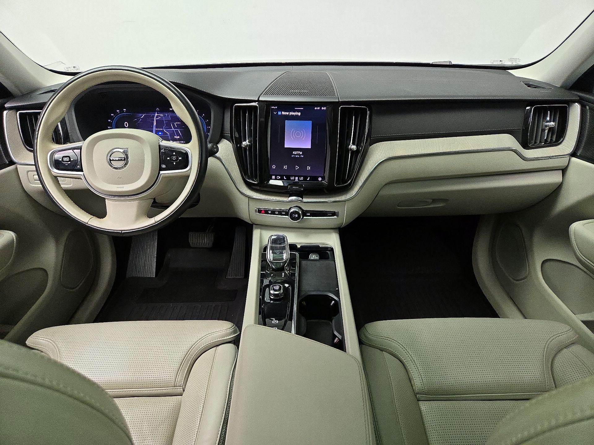 Thumbnail: 2022 Volvo XC60 - 9