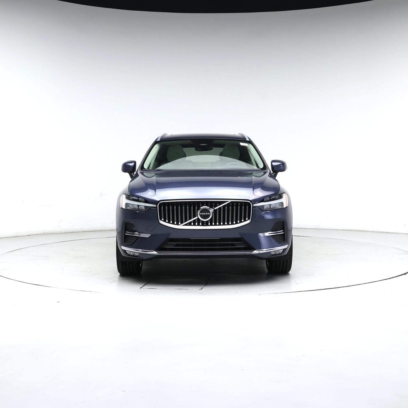 Thumbnail: 2022 Volvo XC60 - 5