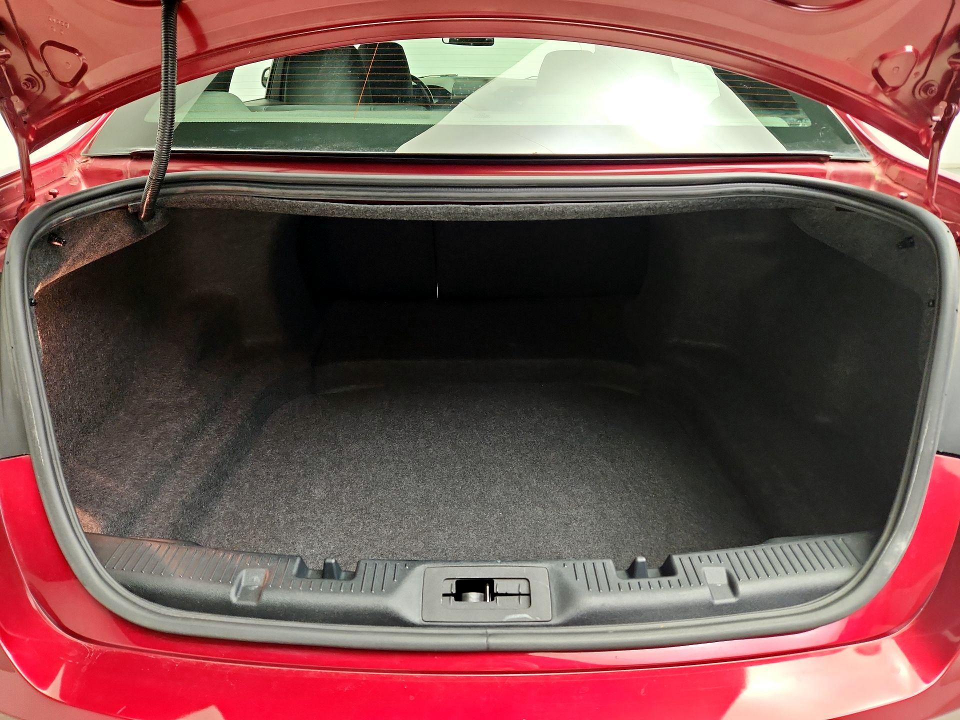 Thumbnail: 2015 Ford Taurus - 20