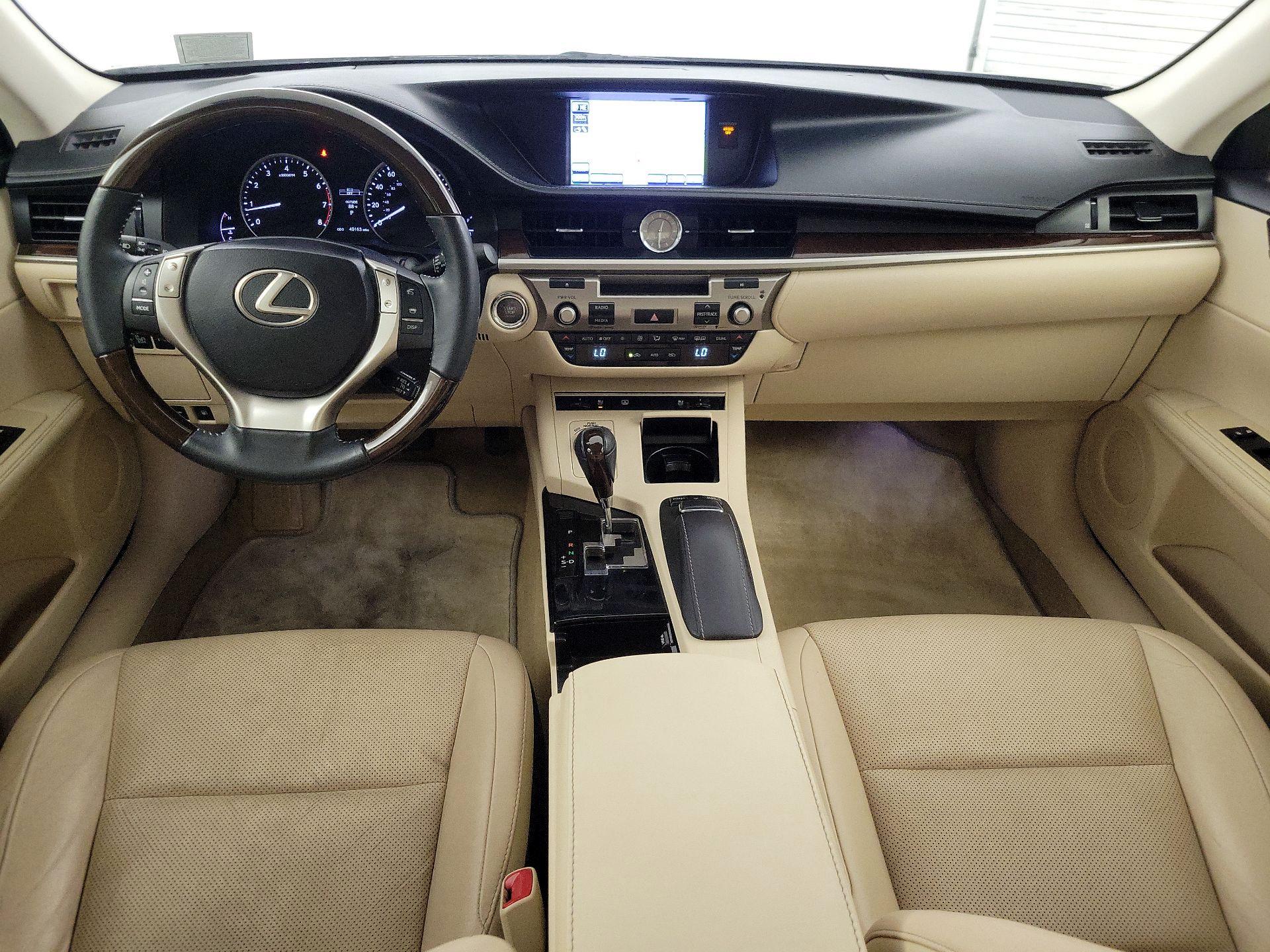 Thumbnail: 2014 Lexus ES - 9