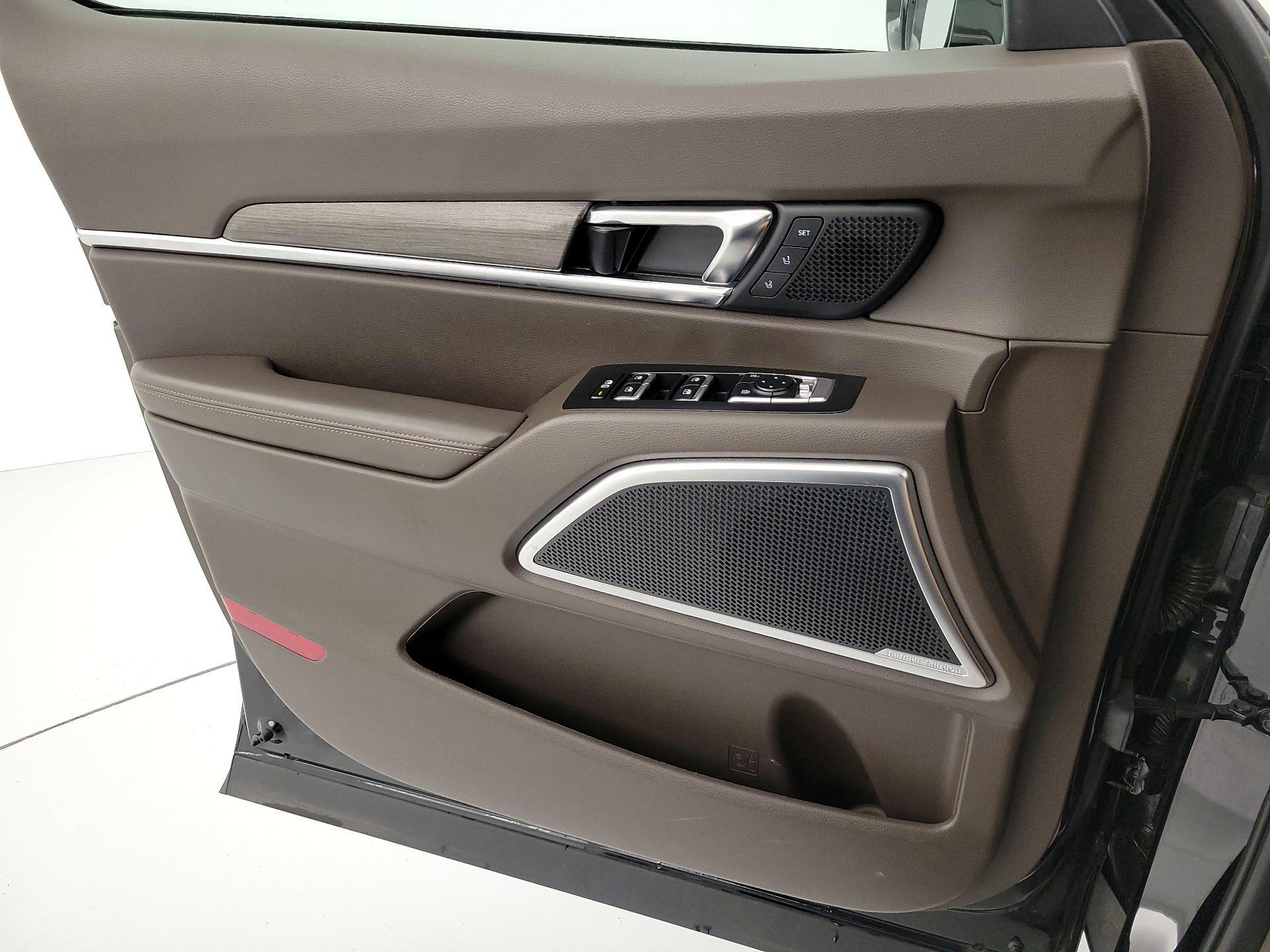 Thumbnail: 2022 Kia Telluride - 12