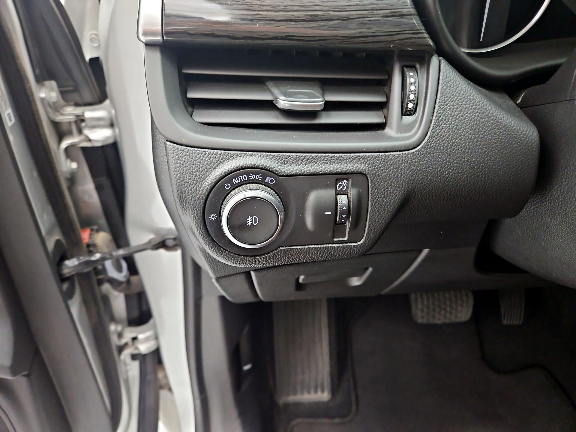 Thumbnail: 2016 Buick Envision - 13