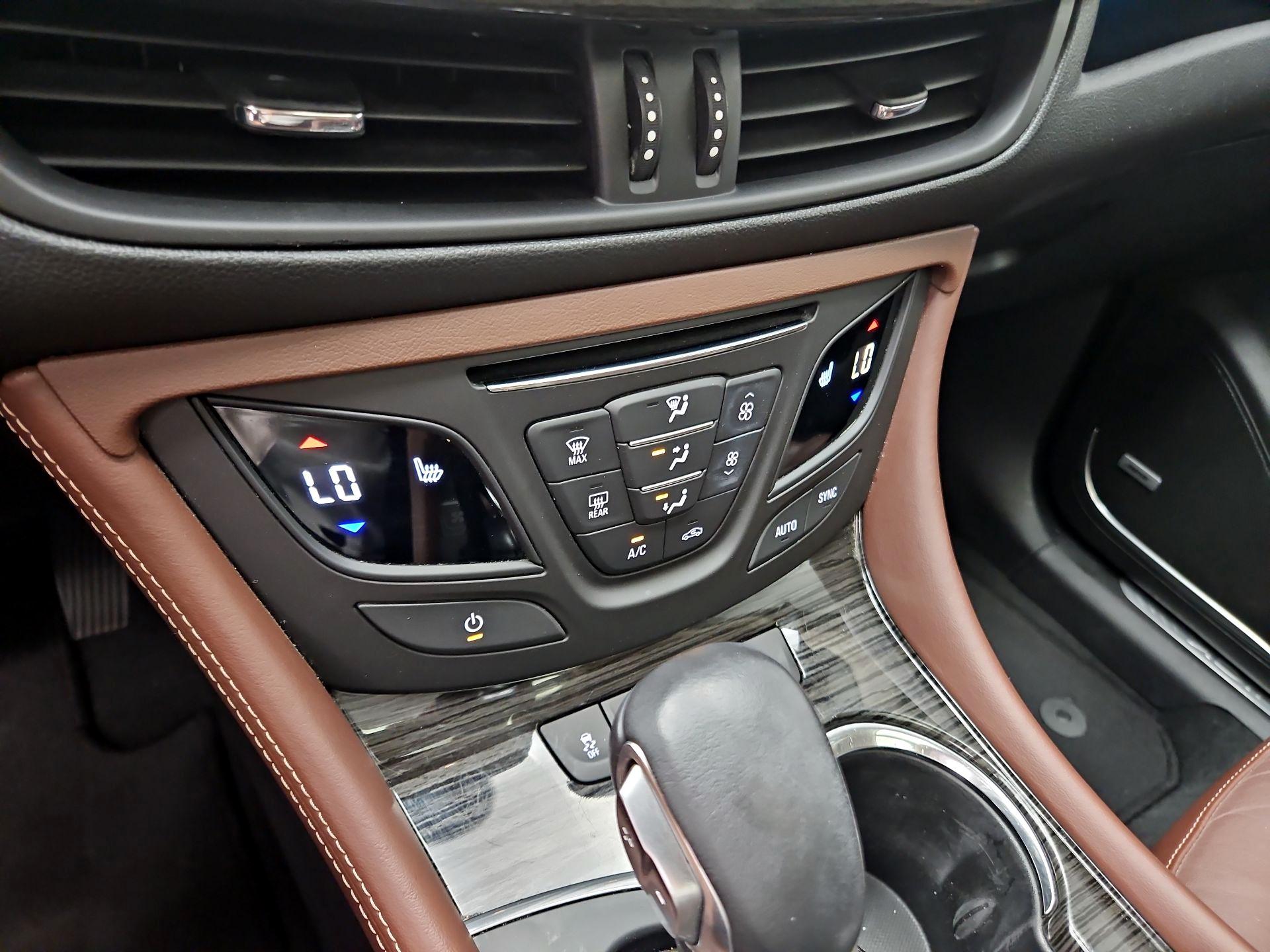 Thumbnail: 2016 Buick Envision - 17